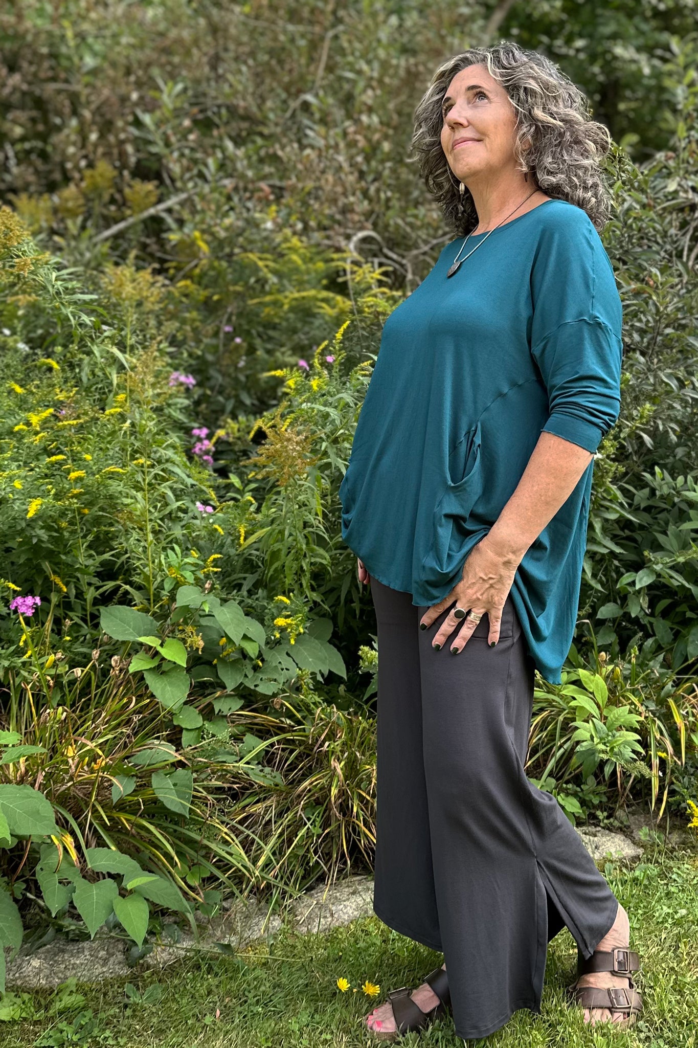 true pearl flowy t in tissue cove