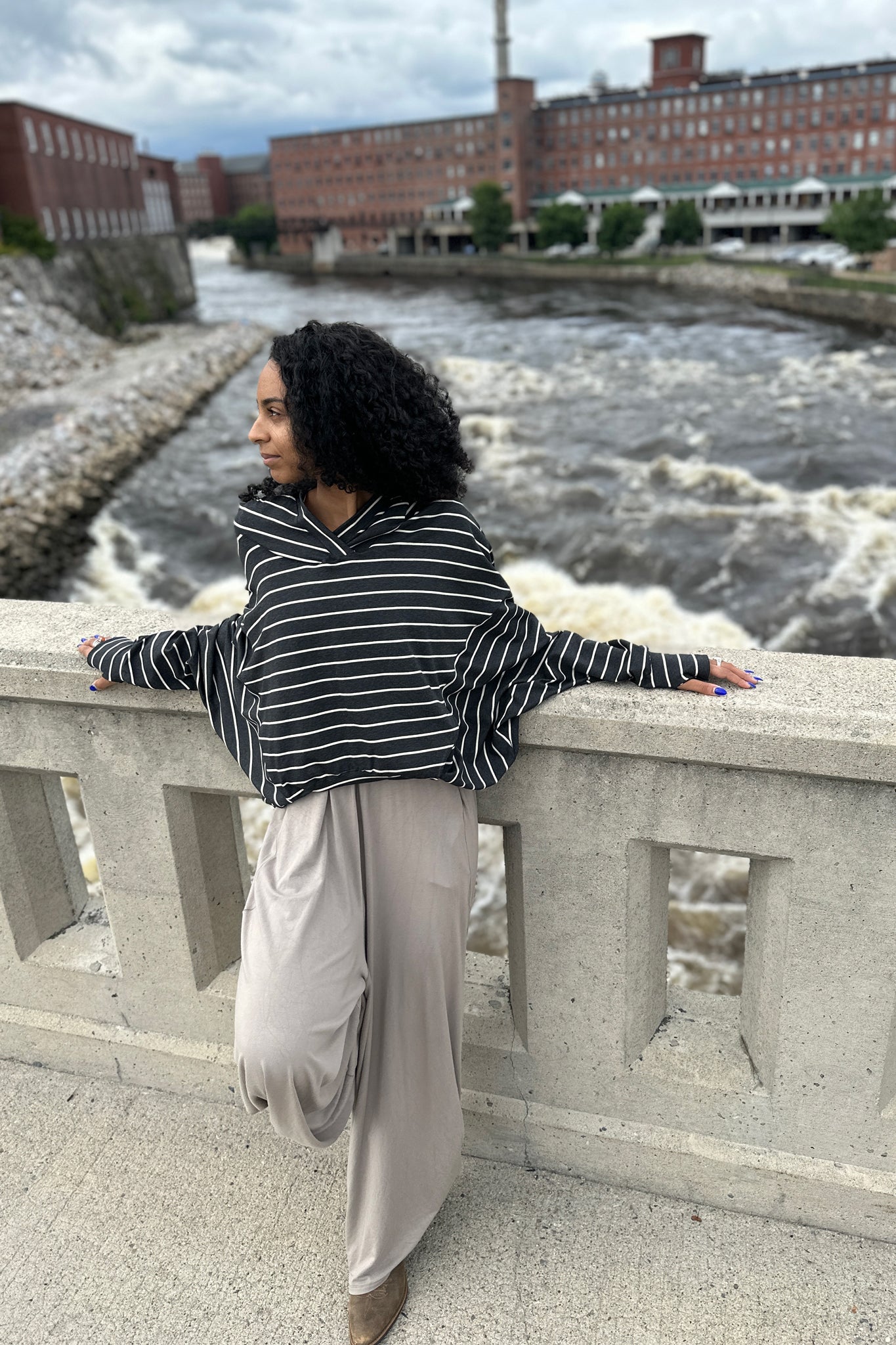 suger® beachcomber in yin stripe with farmer in clay