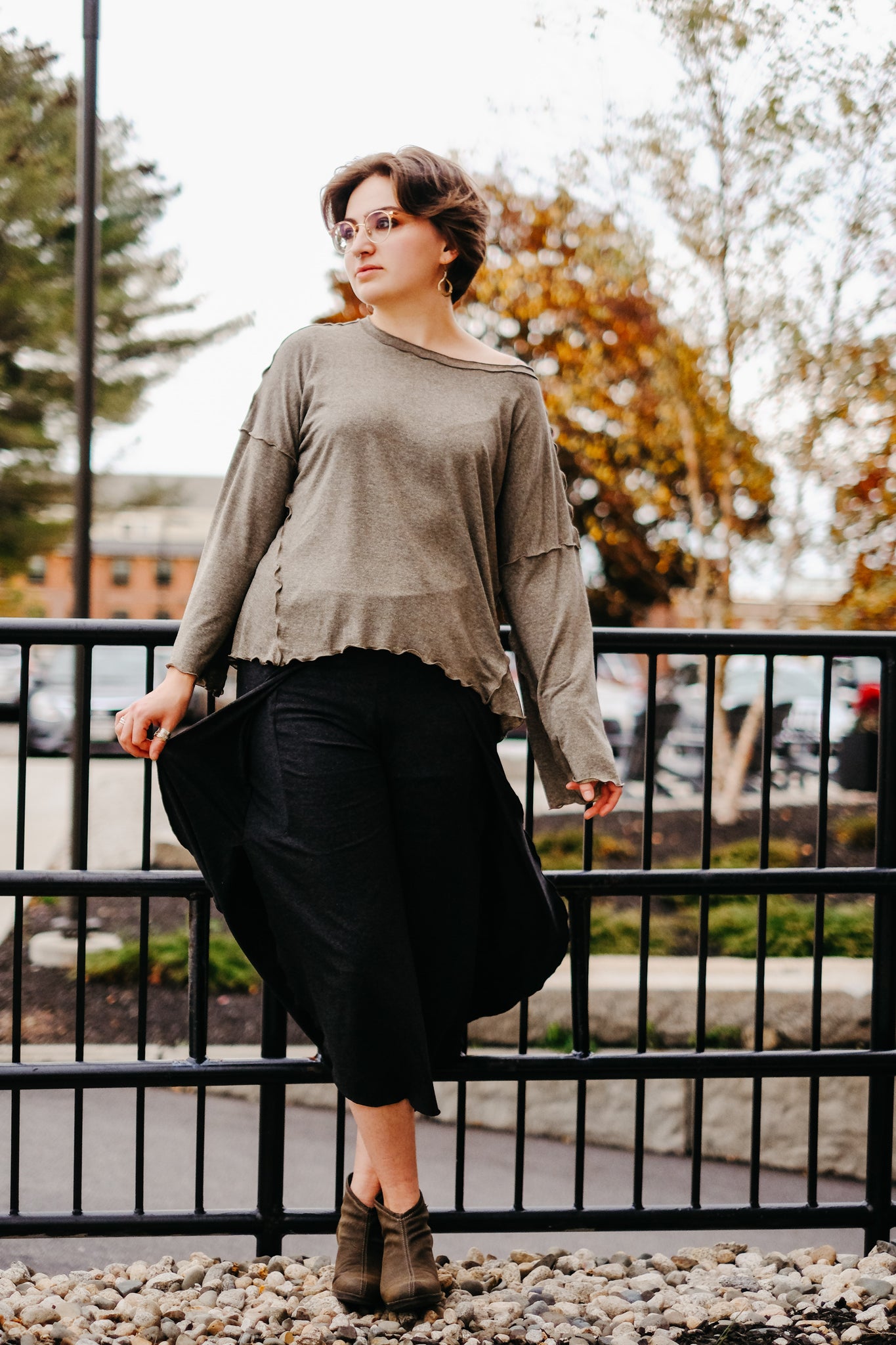 gold shimmer truly top with lave petal pant