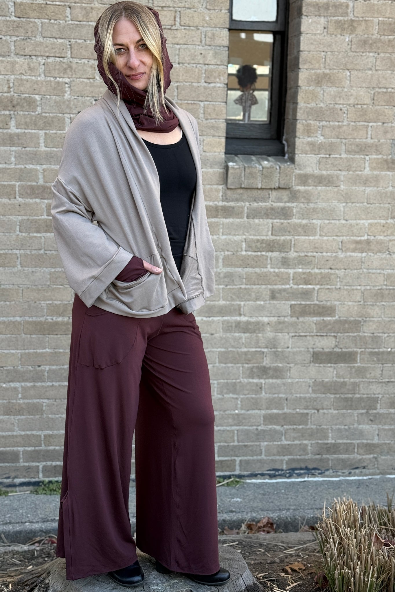 harlow pants in redwood with doris in clay and hourglass scarf and aria sleeves in redwood