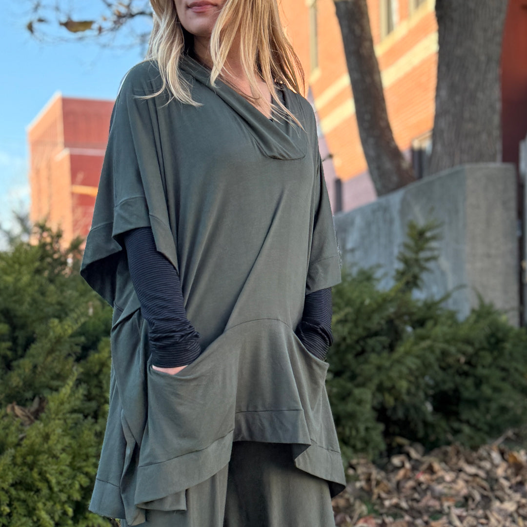 pine frida paired with subtle black stripe