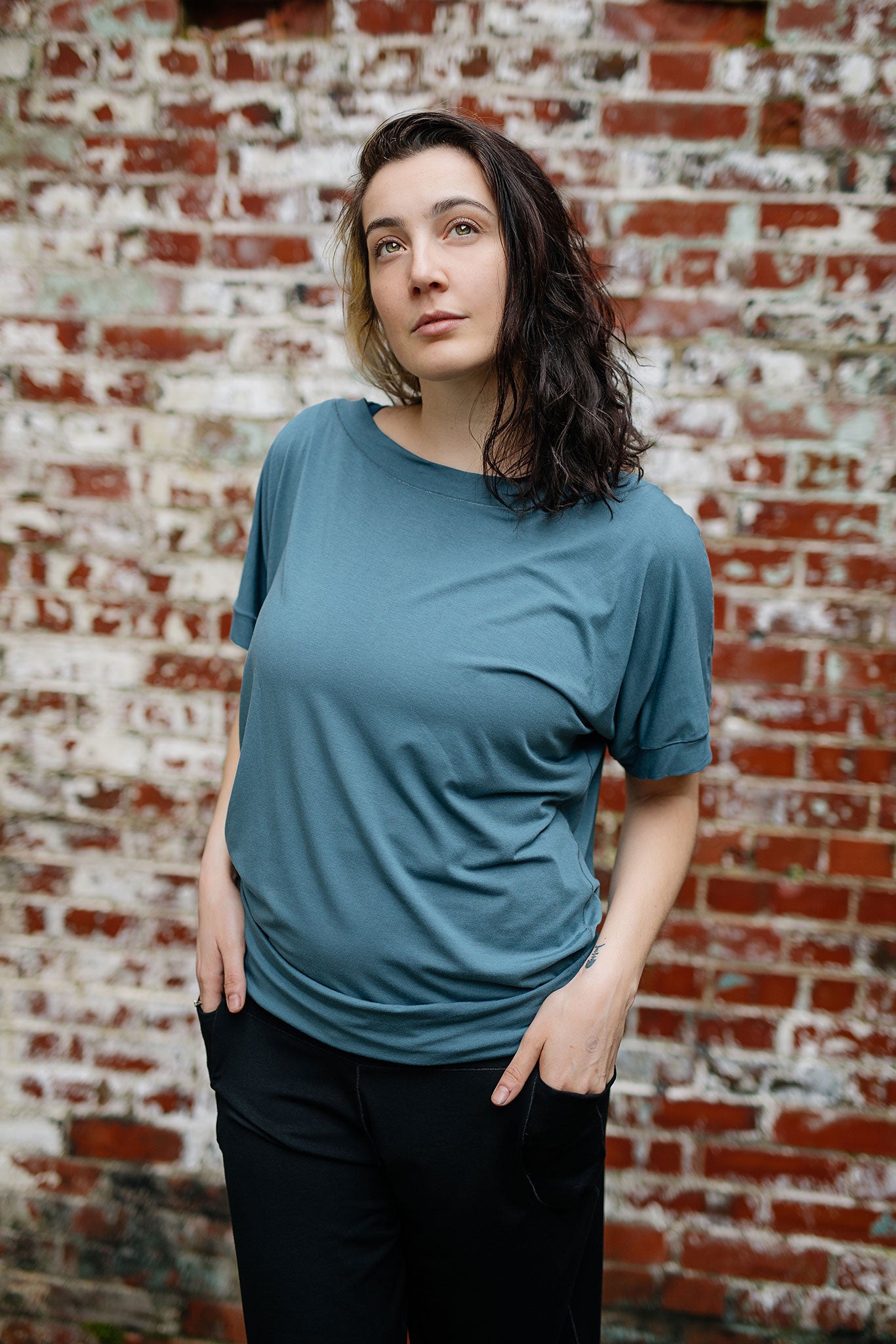 flash off shoulder top in ocean