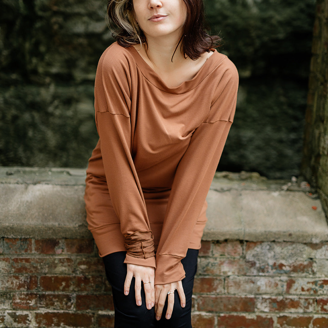 terry welder pullover in cedar