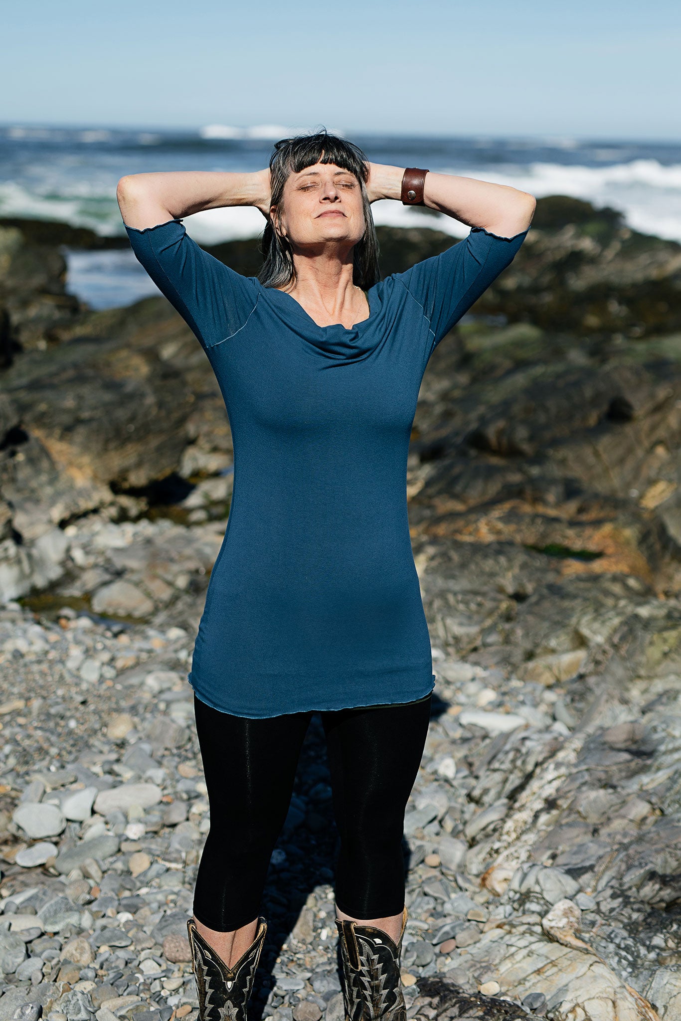 grace half sleeve top in lake paired with black capri