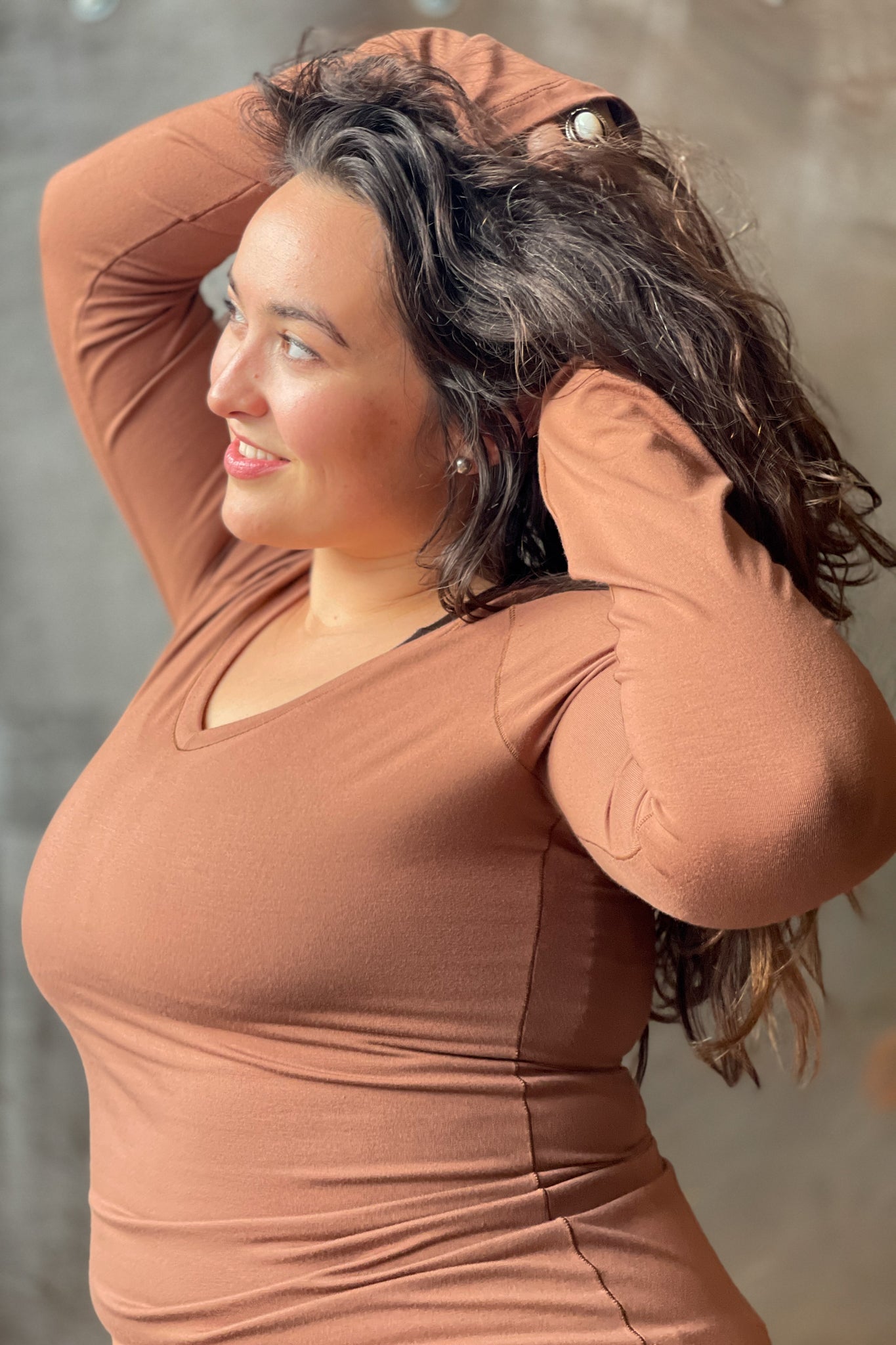 bamboo vneck in cedar