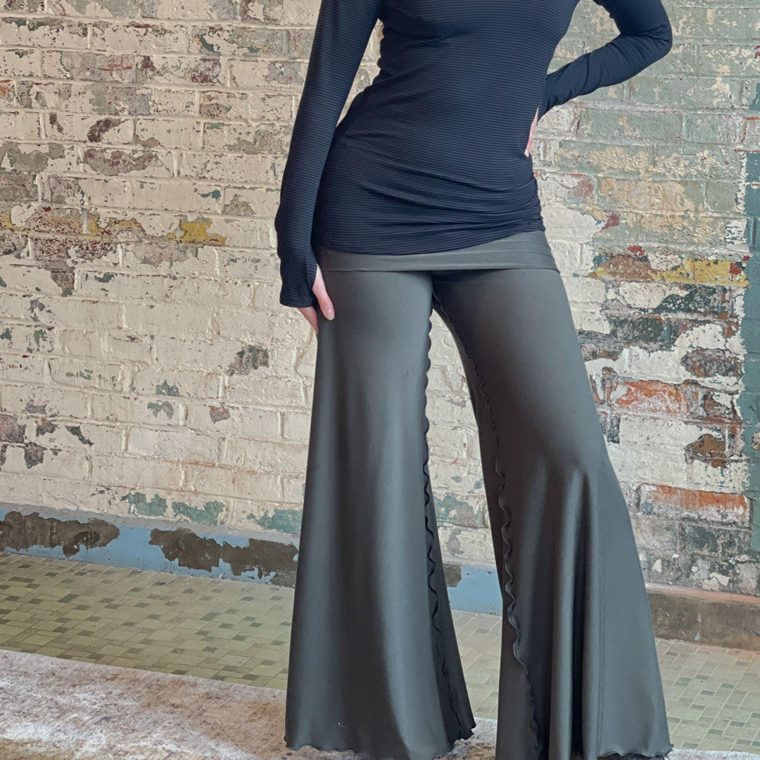 suger® swirlsuit in fir + subtle black vneck