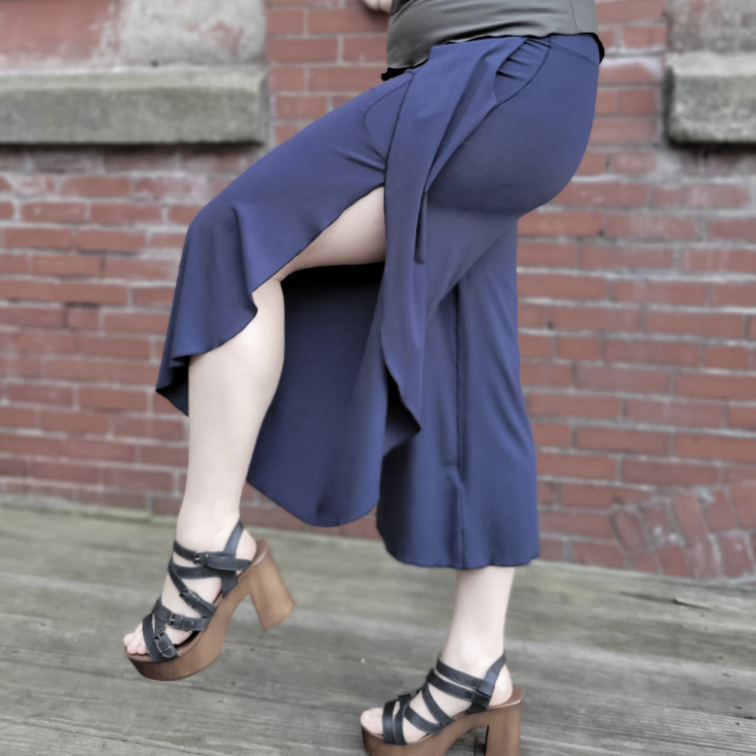 navy petal pant