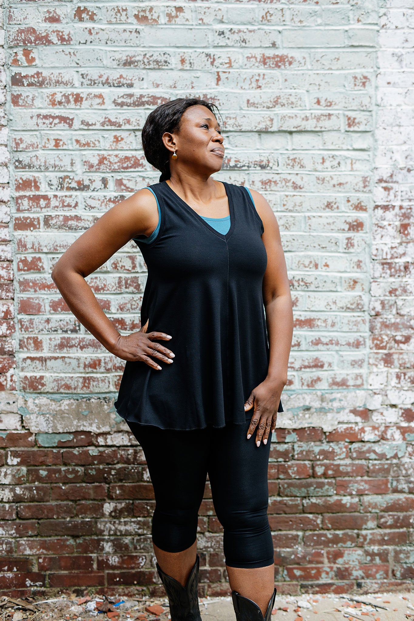 daisy tunic tank in black with black capri legging