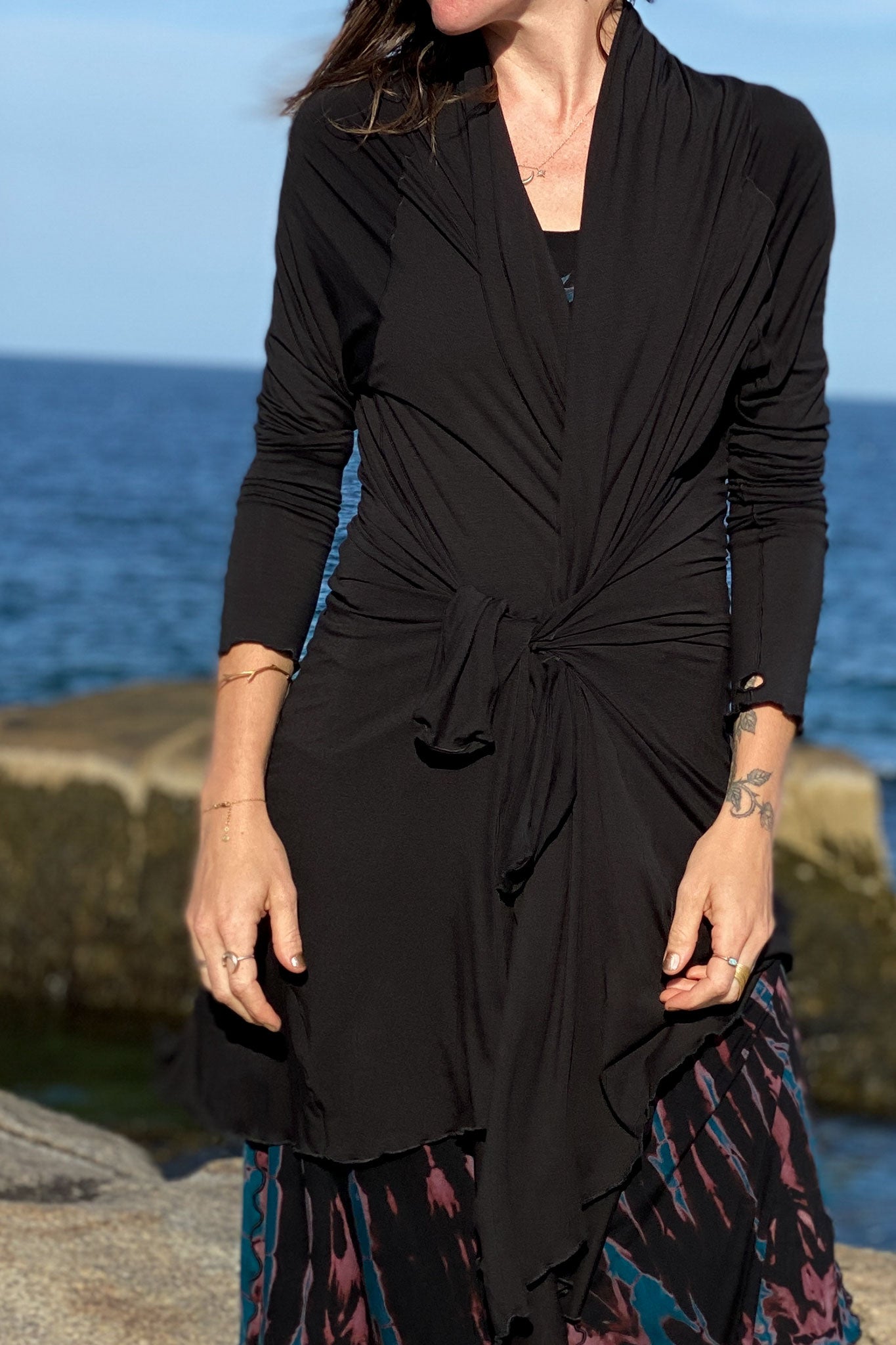 garden coat in tissue black with pockets tied in front