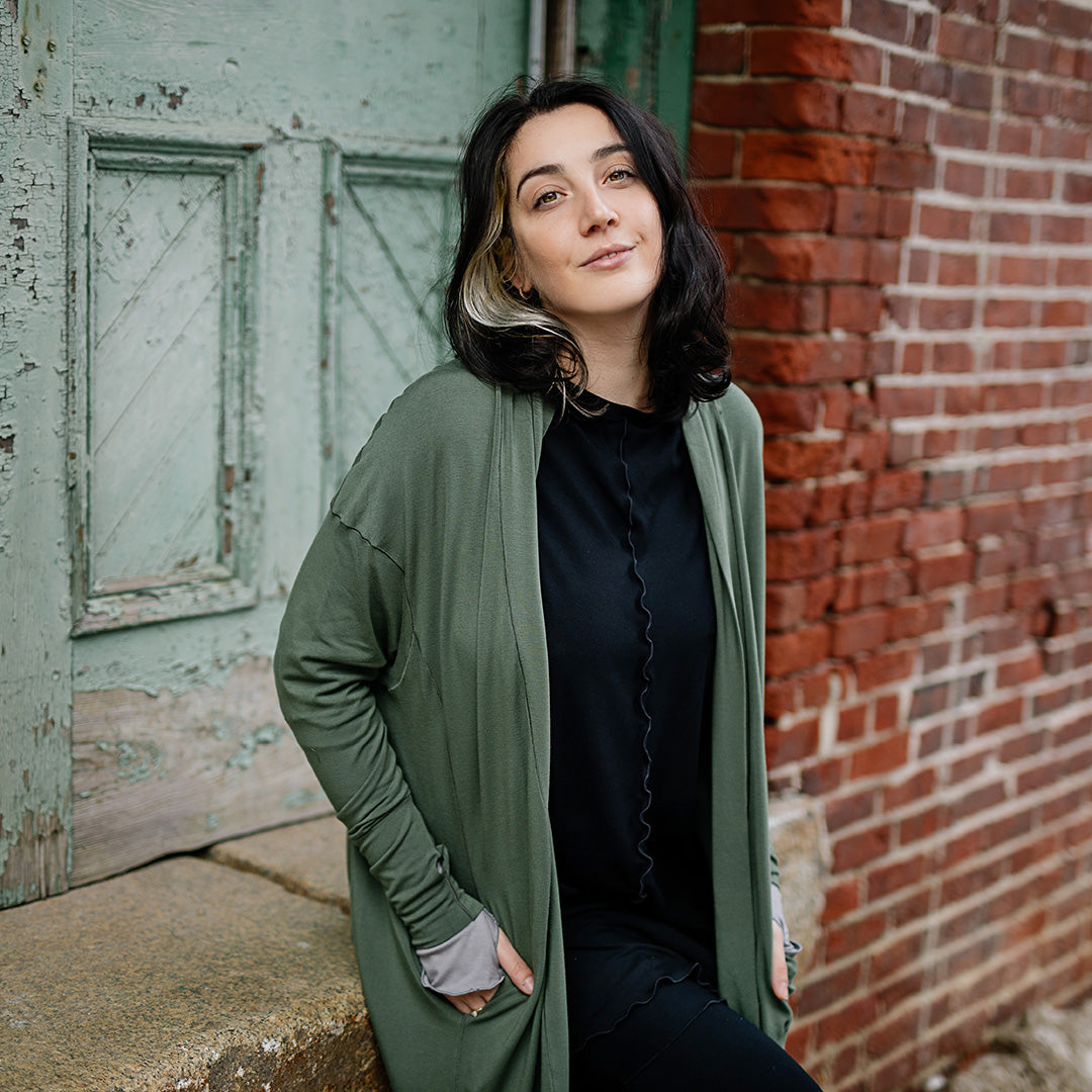 coco blazer in moss with swing top in black