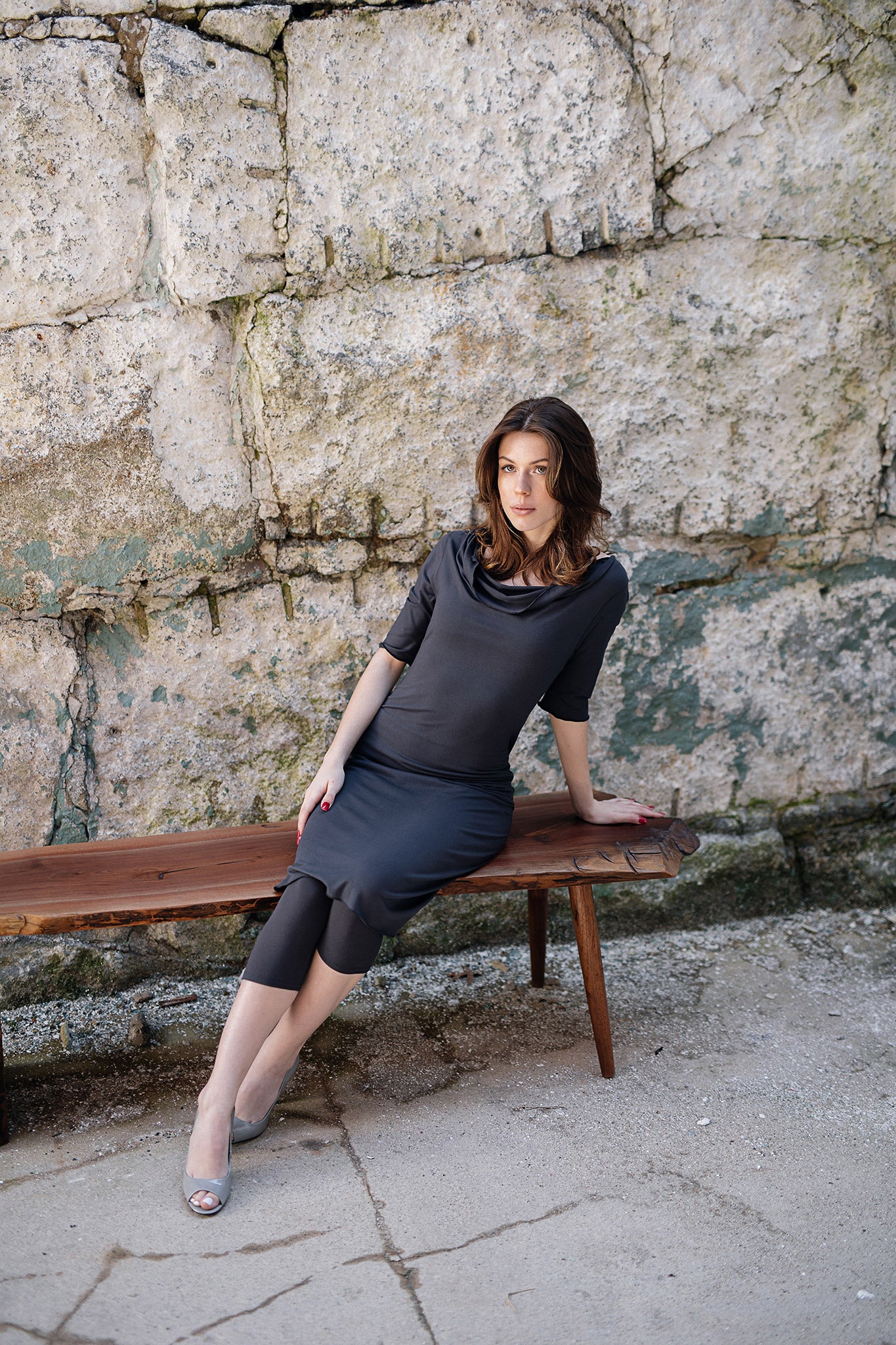 graceful dress in carbon with capri base legging in carbon