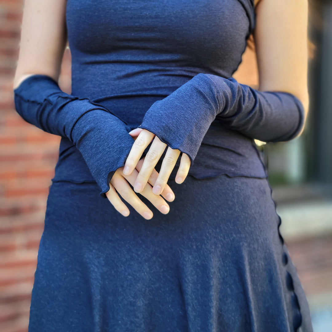 opera sleeves in midnight heather