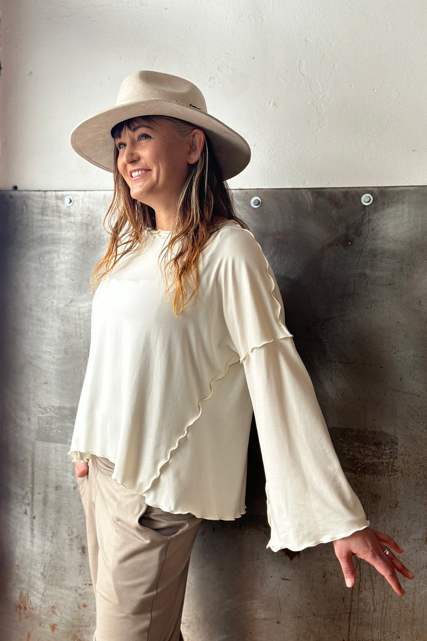 angelrox® truly in milk styled with clay joggers