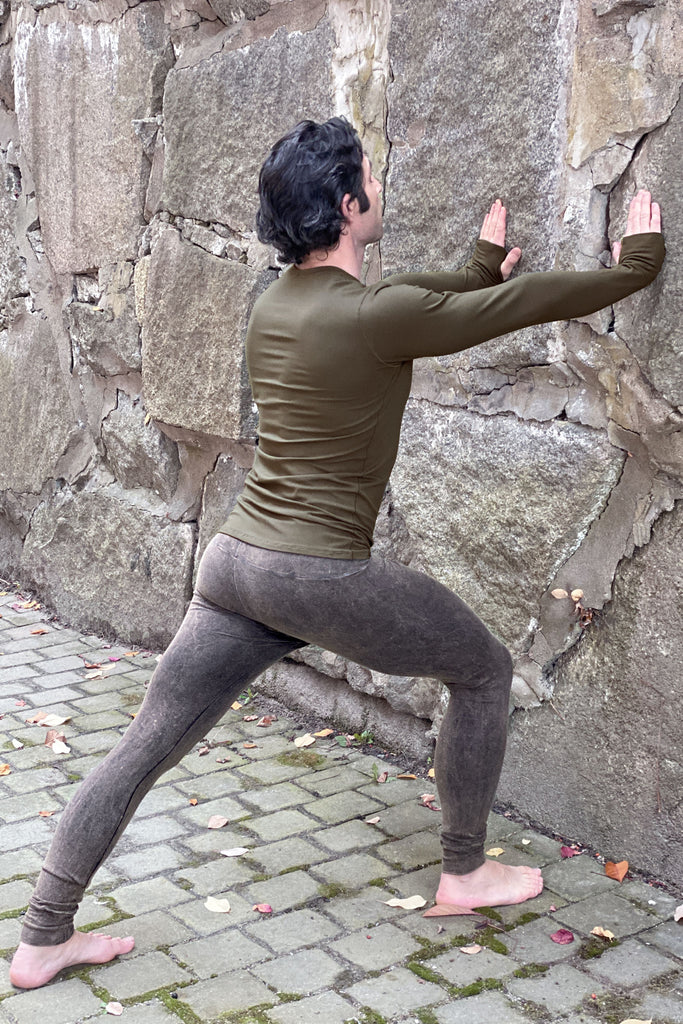 mineral johnny long underwear with the olive valor top