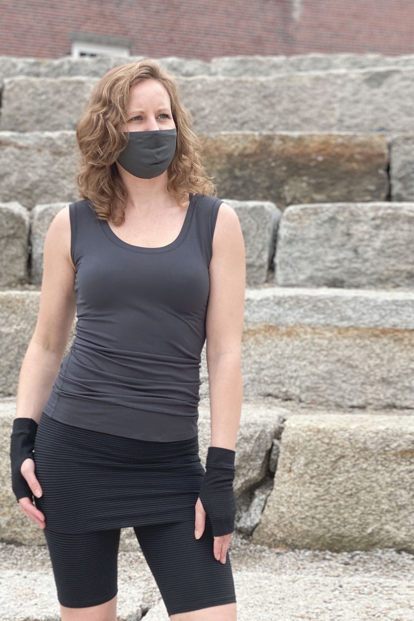 hiker in subtle black stripe + carbon core tank