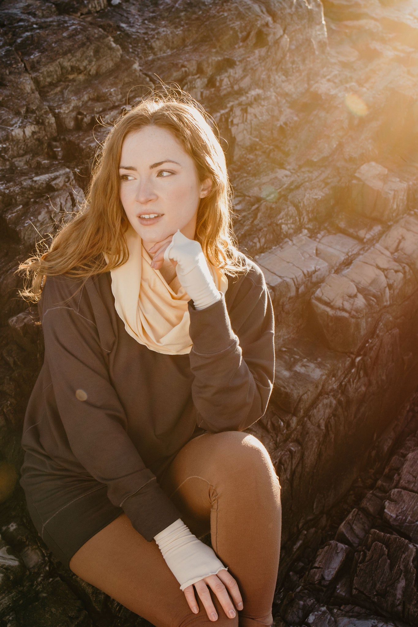 suger WELDER in carbon with cedar BASE + butter hourglass and sleeves