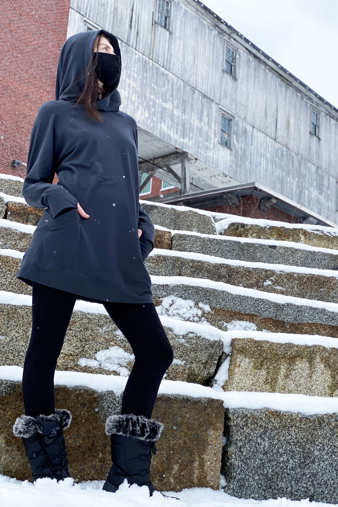 maeve hooded pullover in carbon