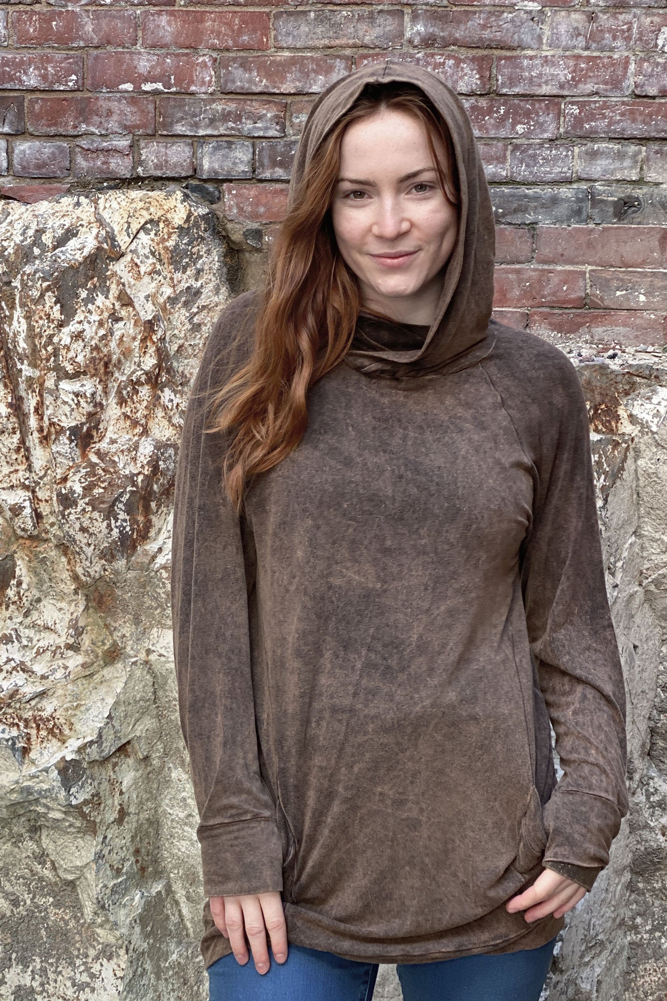 maeve hooded pullover in cedar mineral