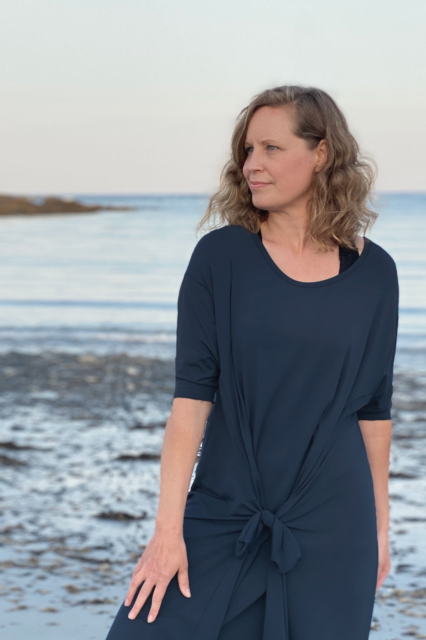 tissue navy tide exudes elegance