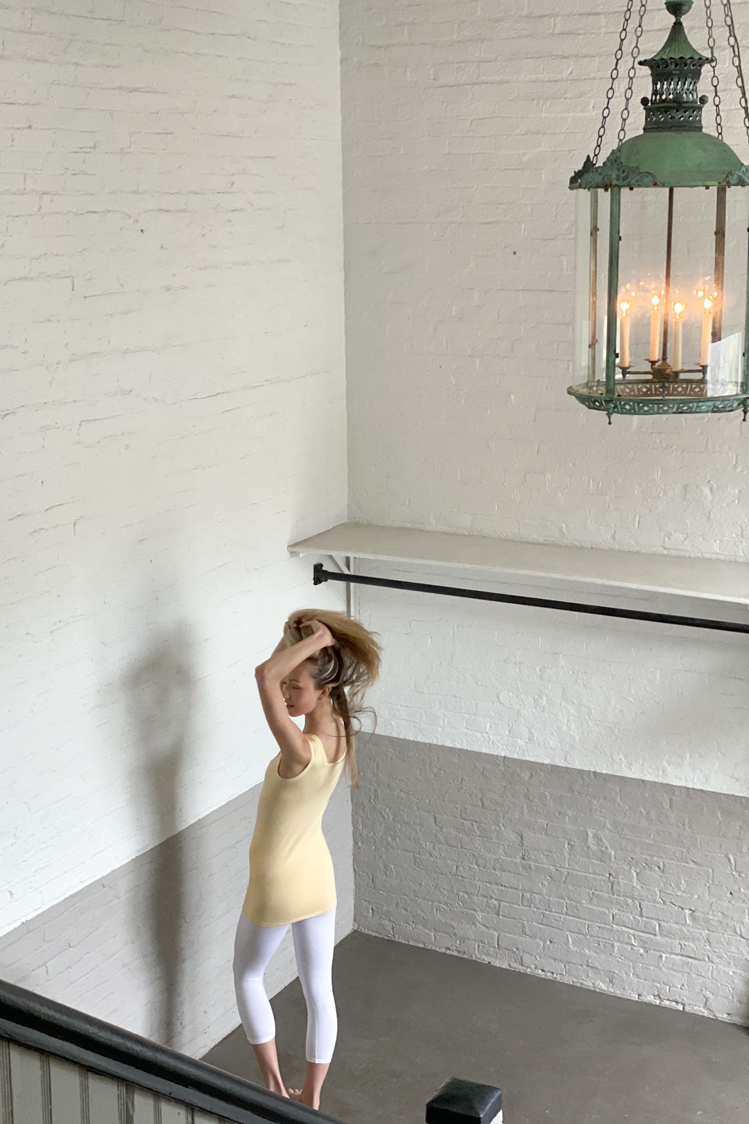 core tank in butter + base capri in white