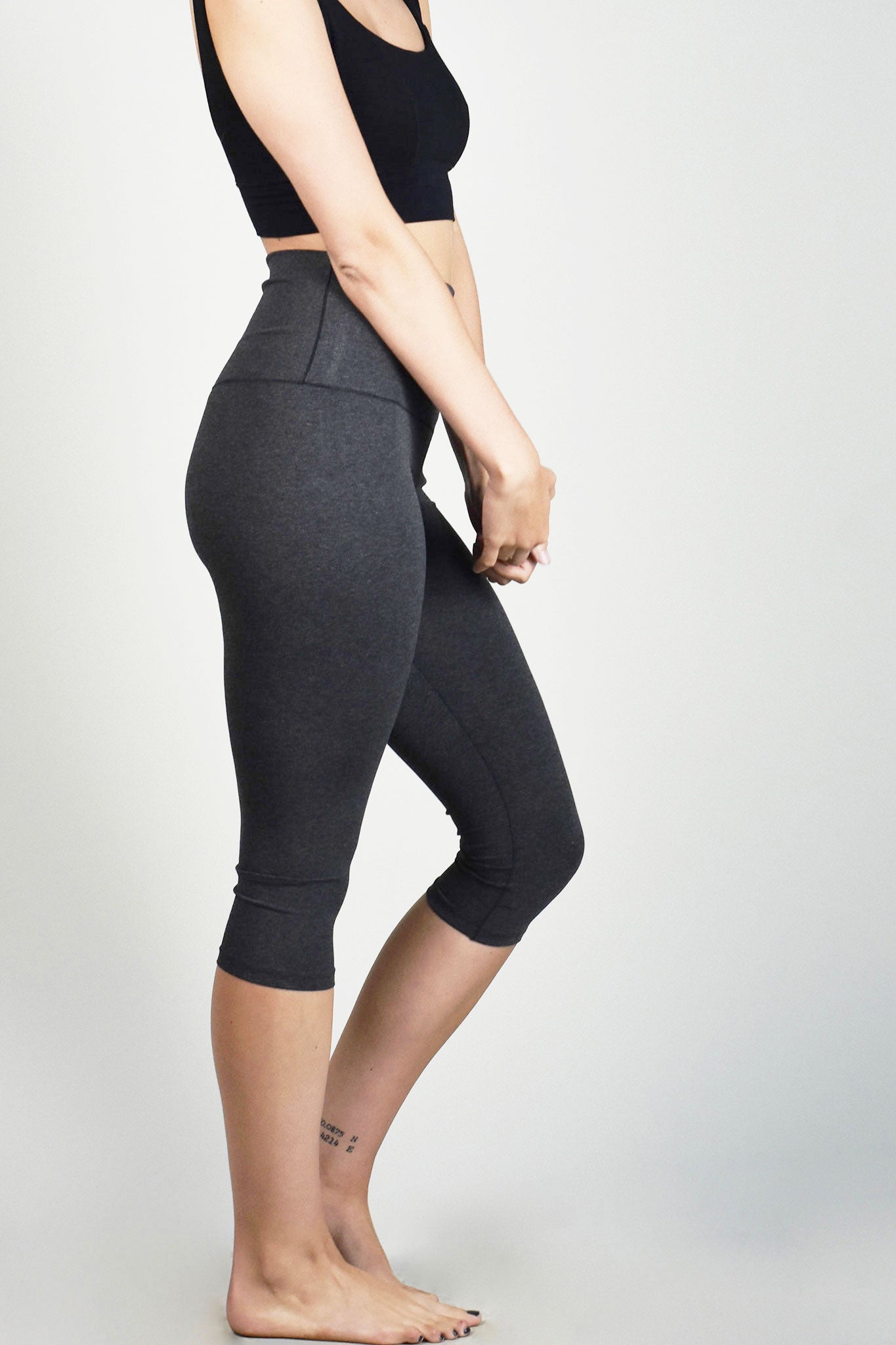 charcoal bamboo capri base