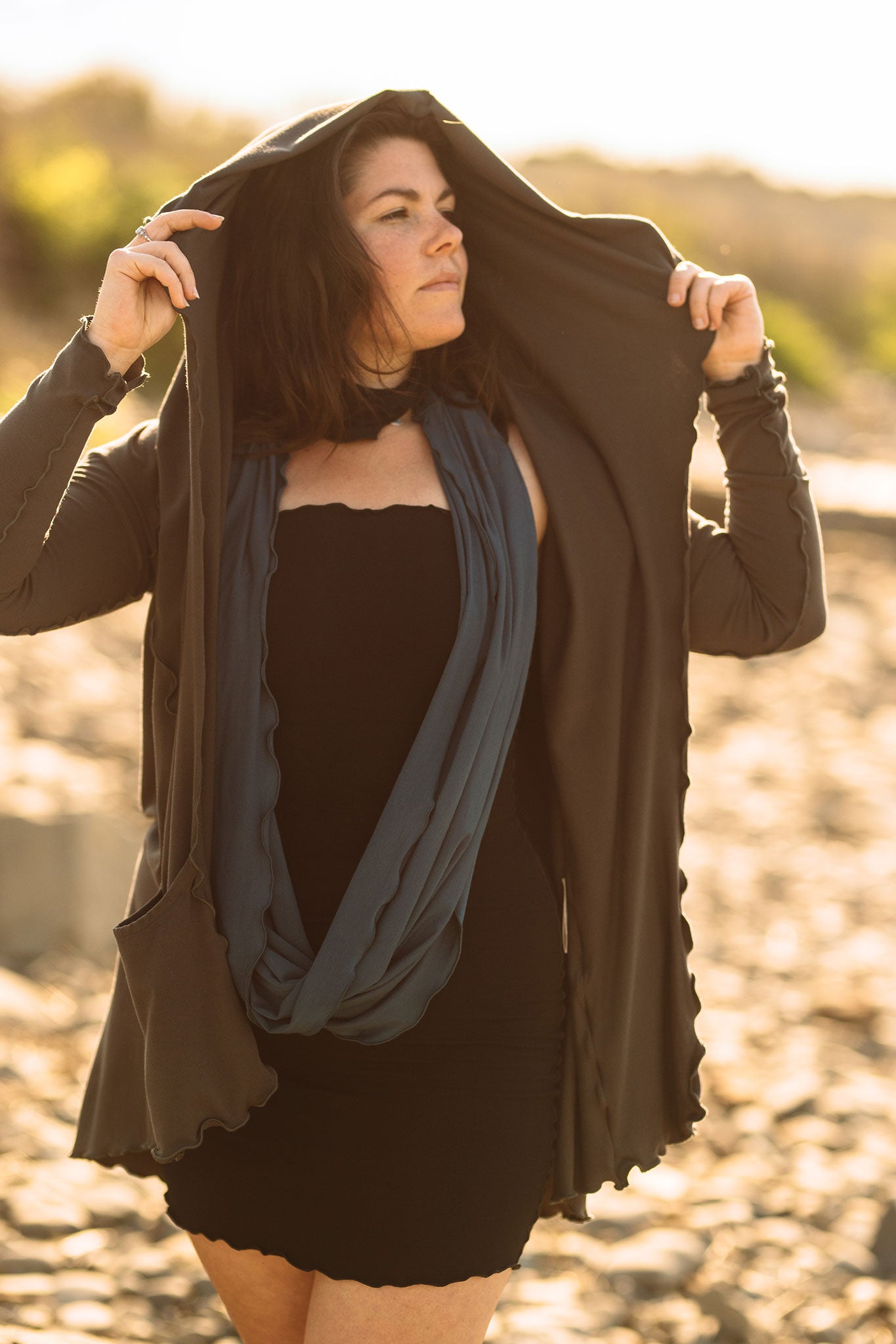 loop scarf in lake + cardi