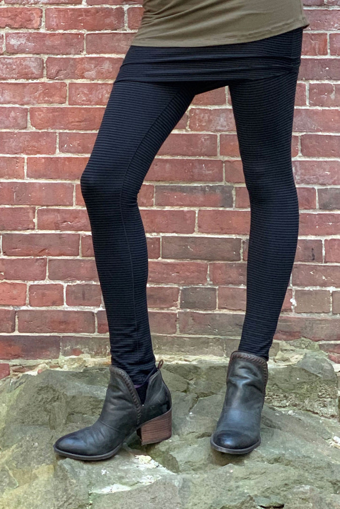 subtle black climber convertible legging made with angelrox bamboo