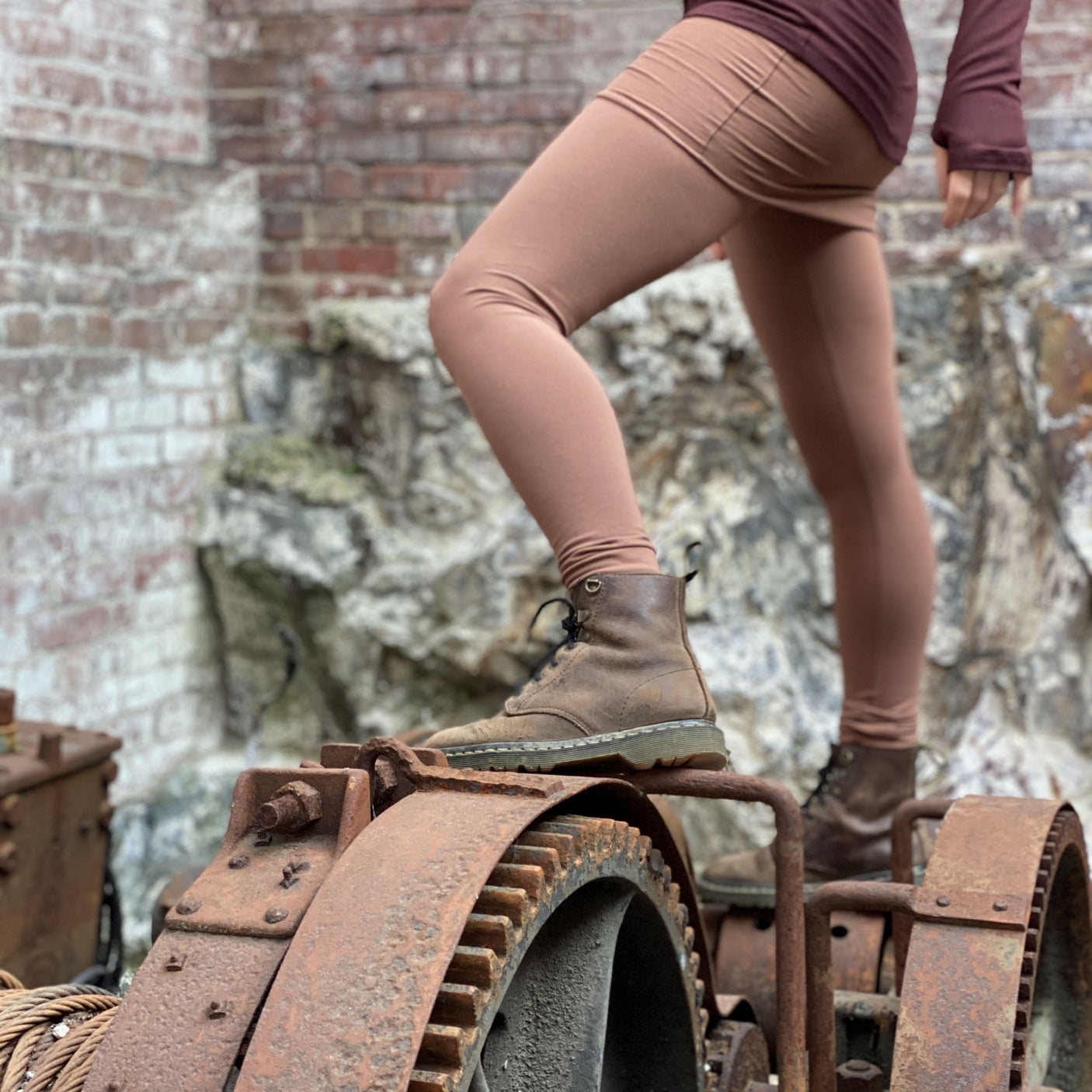 climber legging in cedar