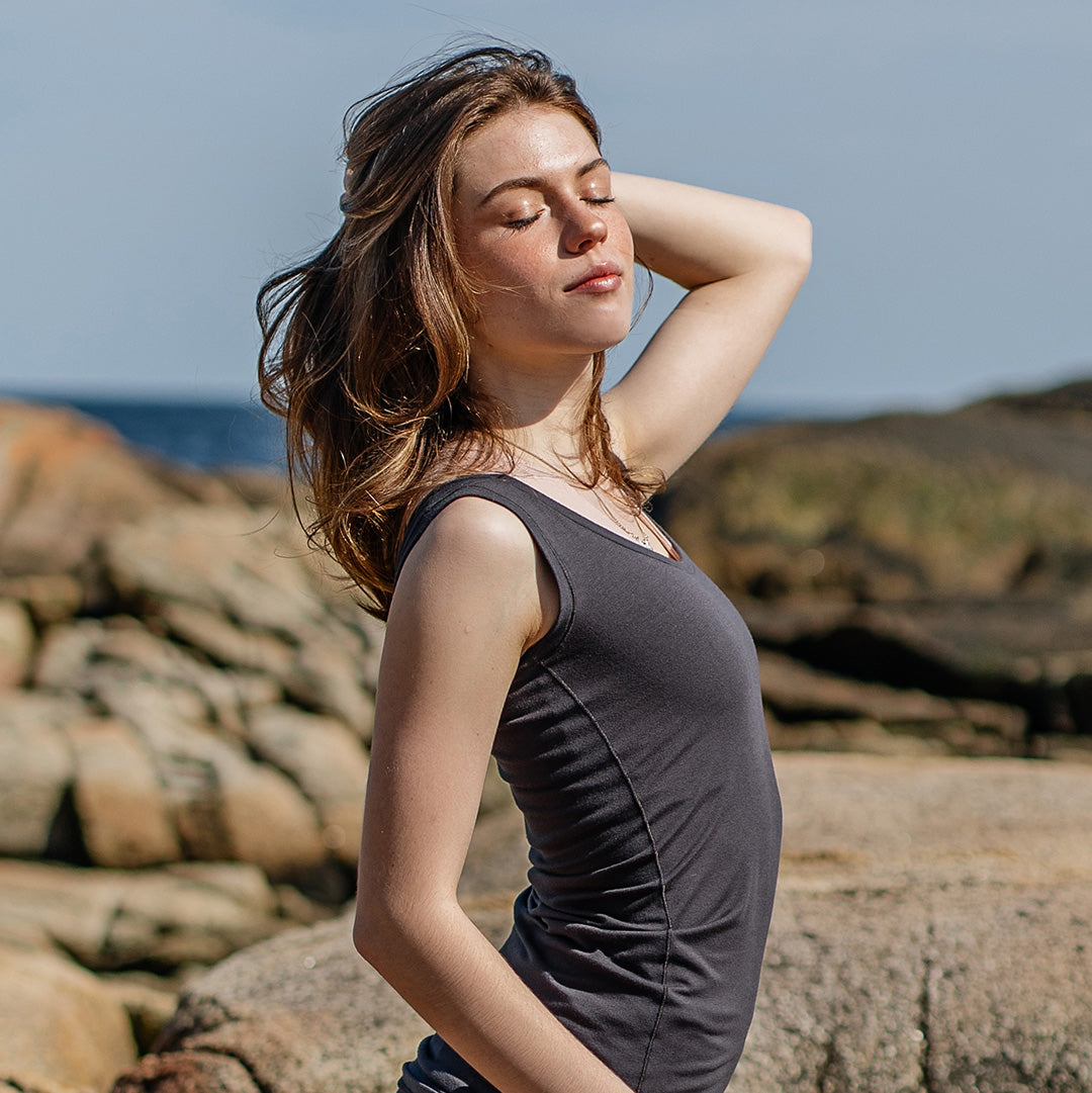 core essential tank in carbon