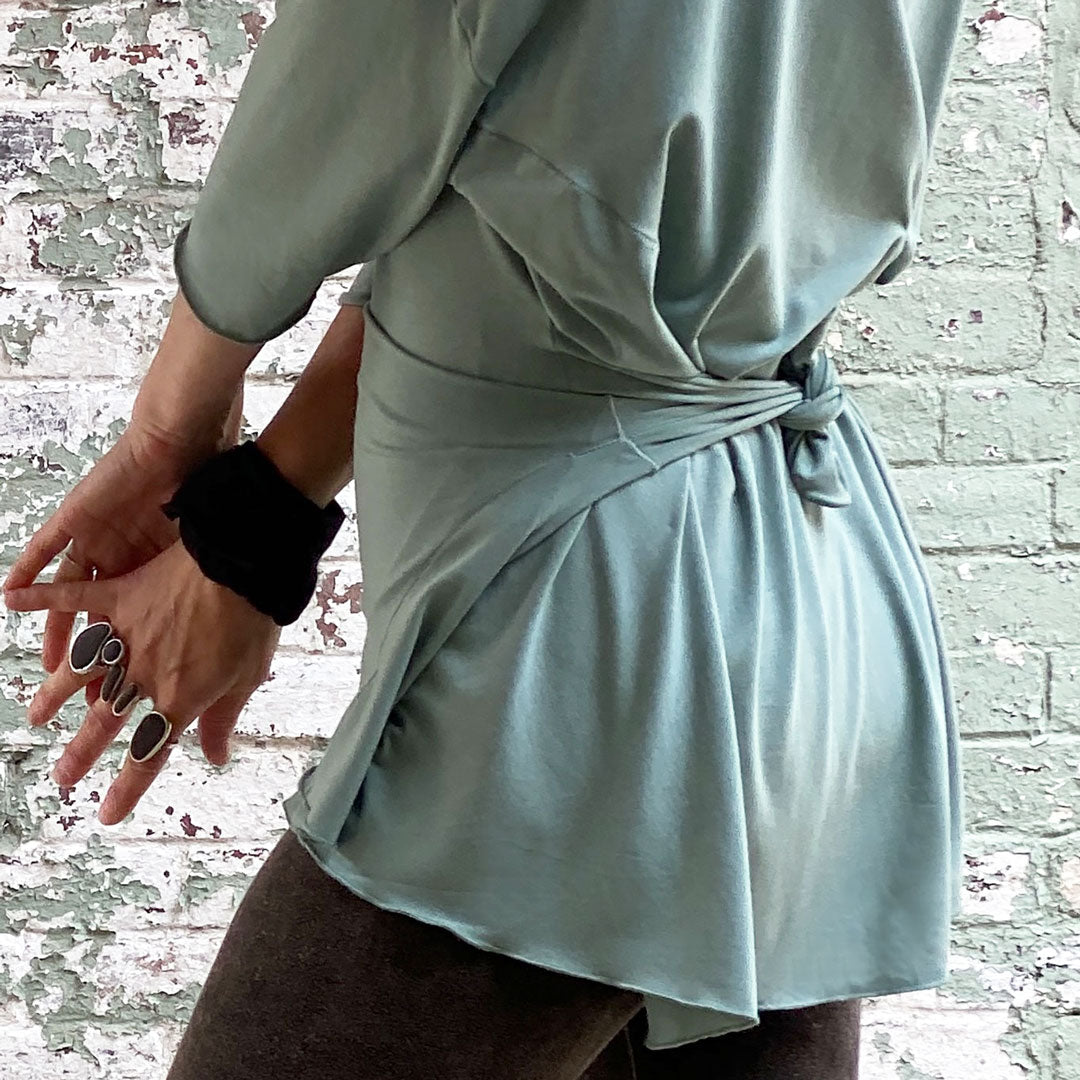 pockets tie for cozy elegance