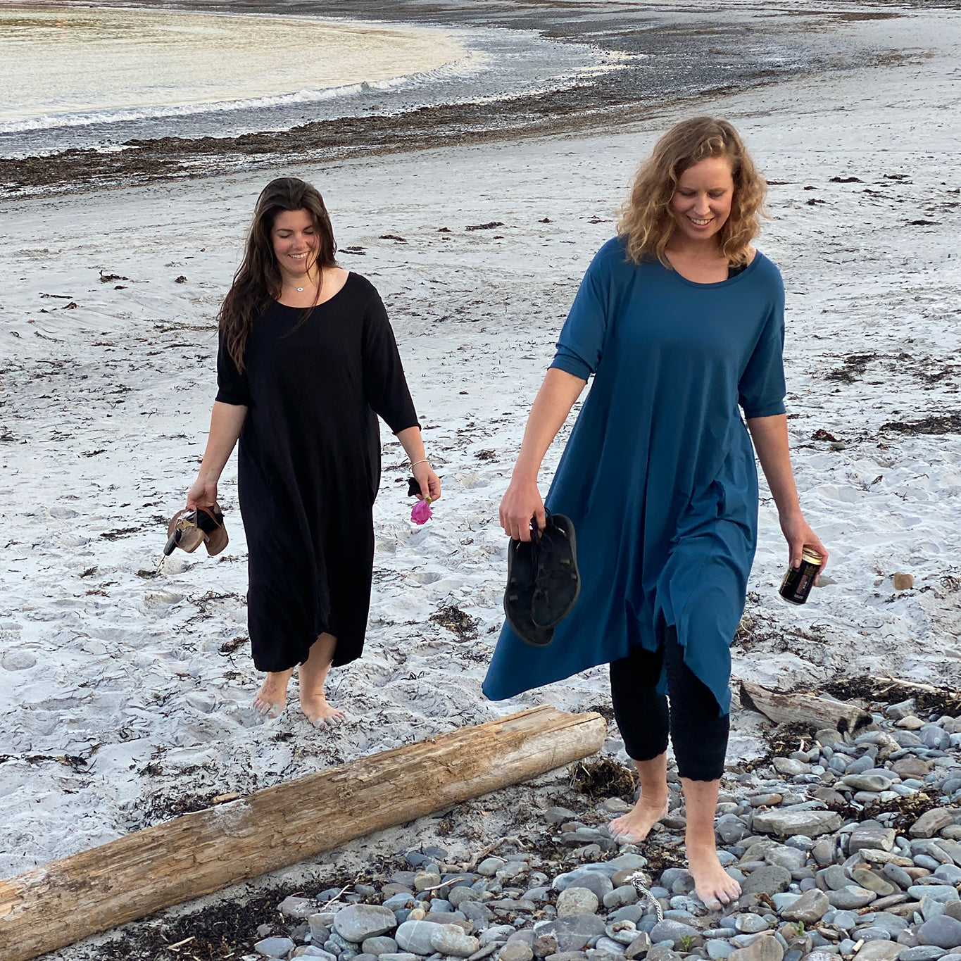 one size fits most tide dress in tissue black + lake