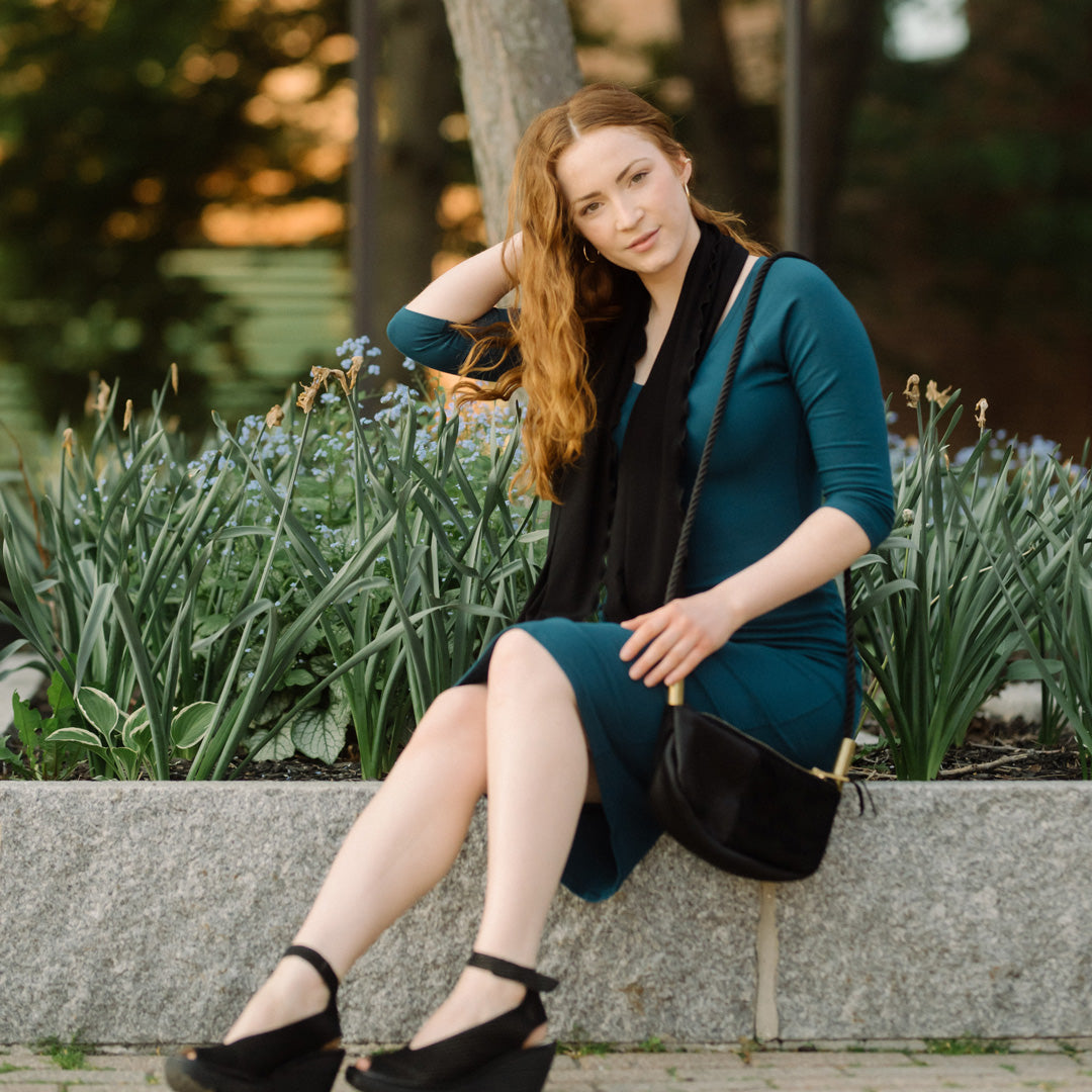 noble elegant dress in lagoon with black loop