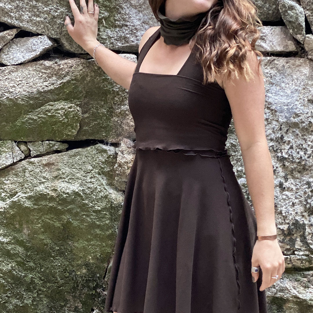 peat lady flirt as a dress