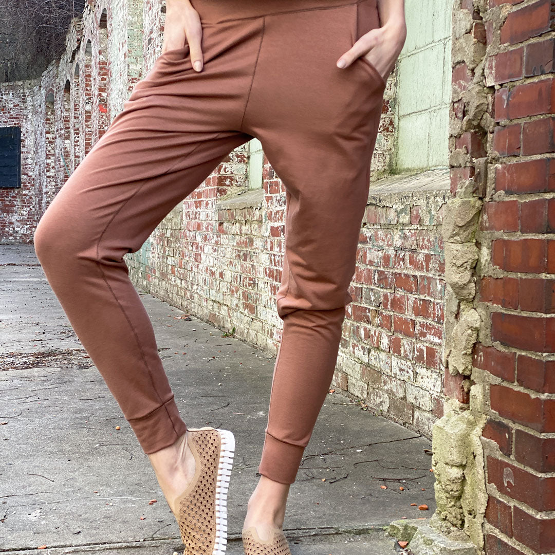 jogger sweatpant in cedar terry bamboo