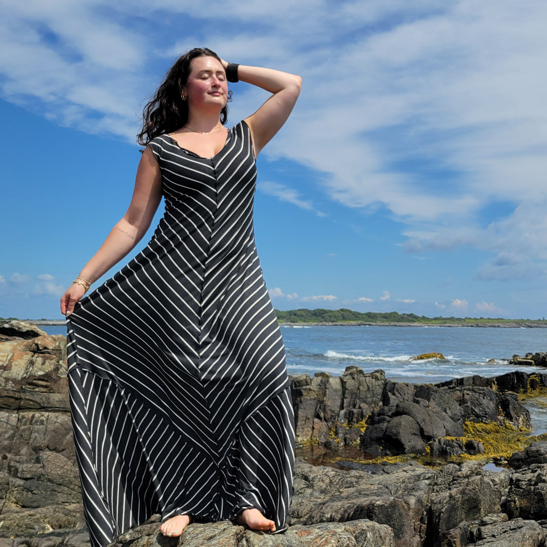 angelrox gleam dress in yin