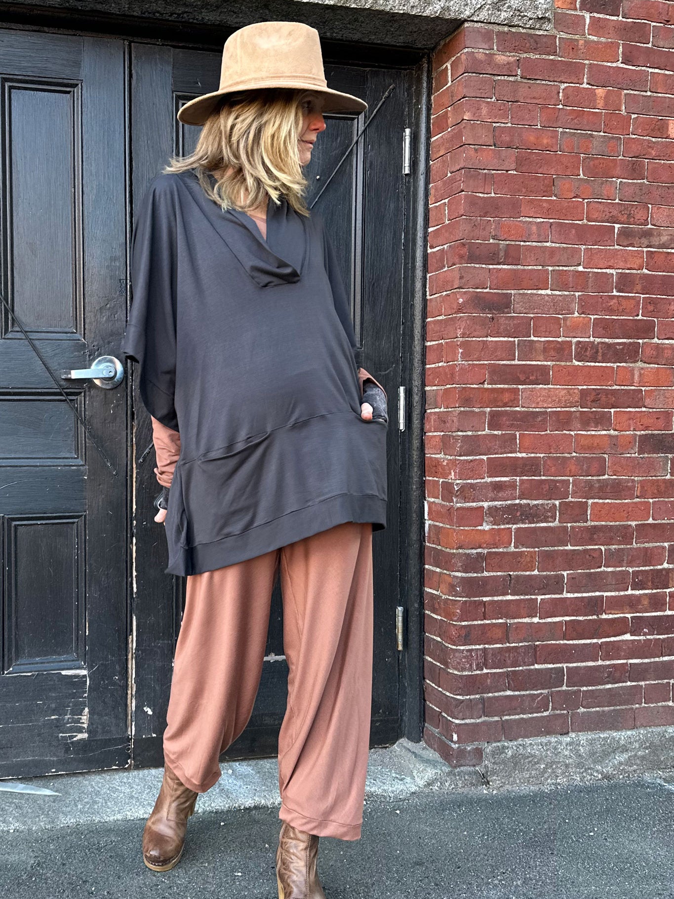 cedar bloom with dusk frida