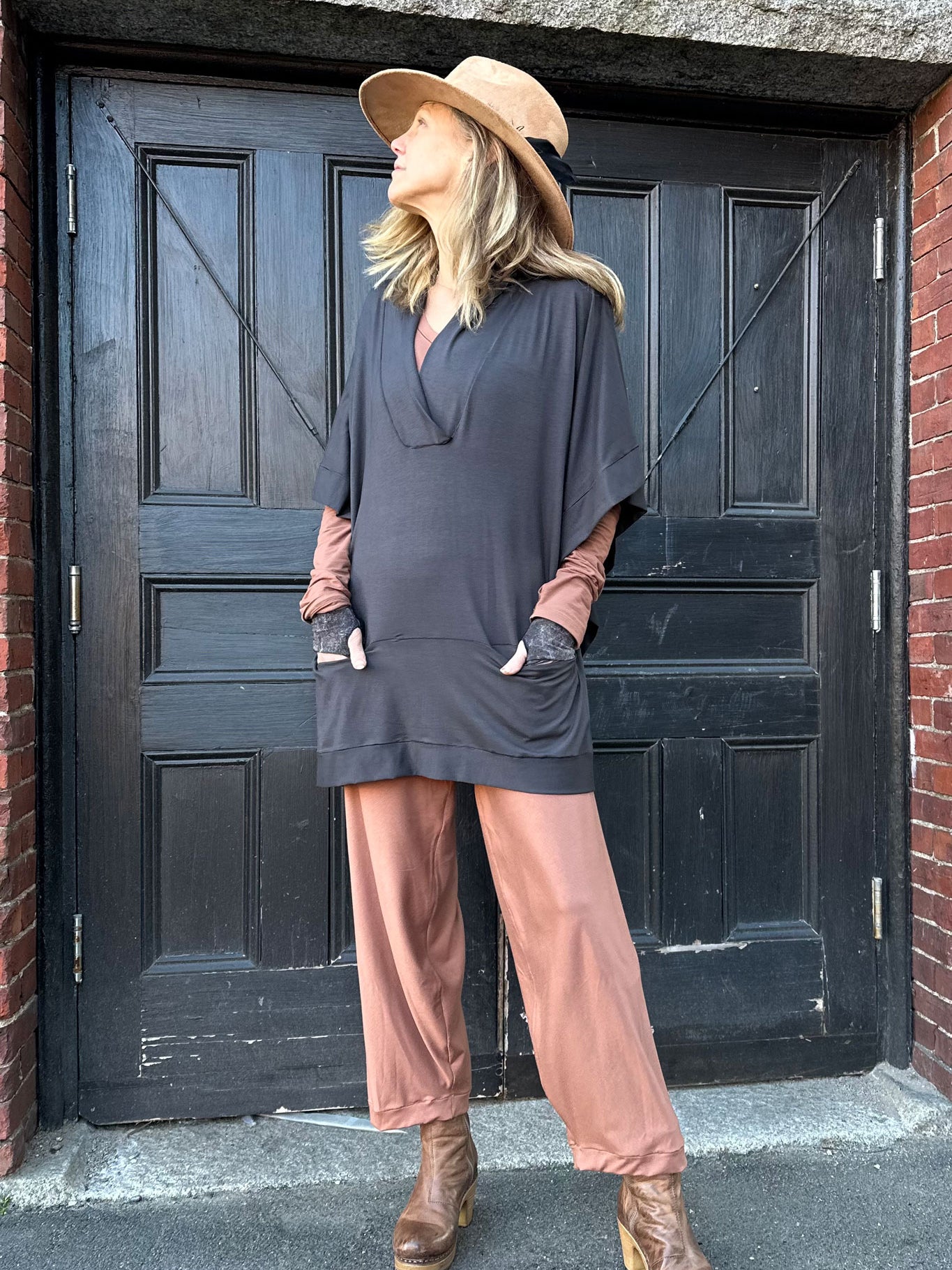 cedar bloom with dusk frida