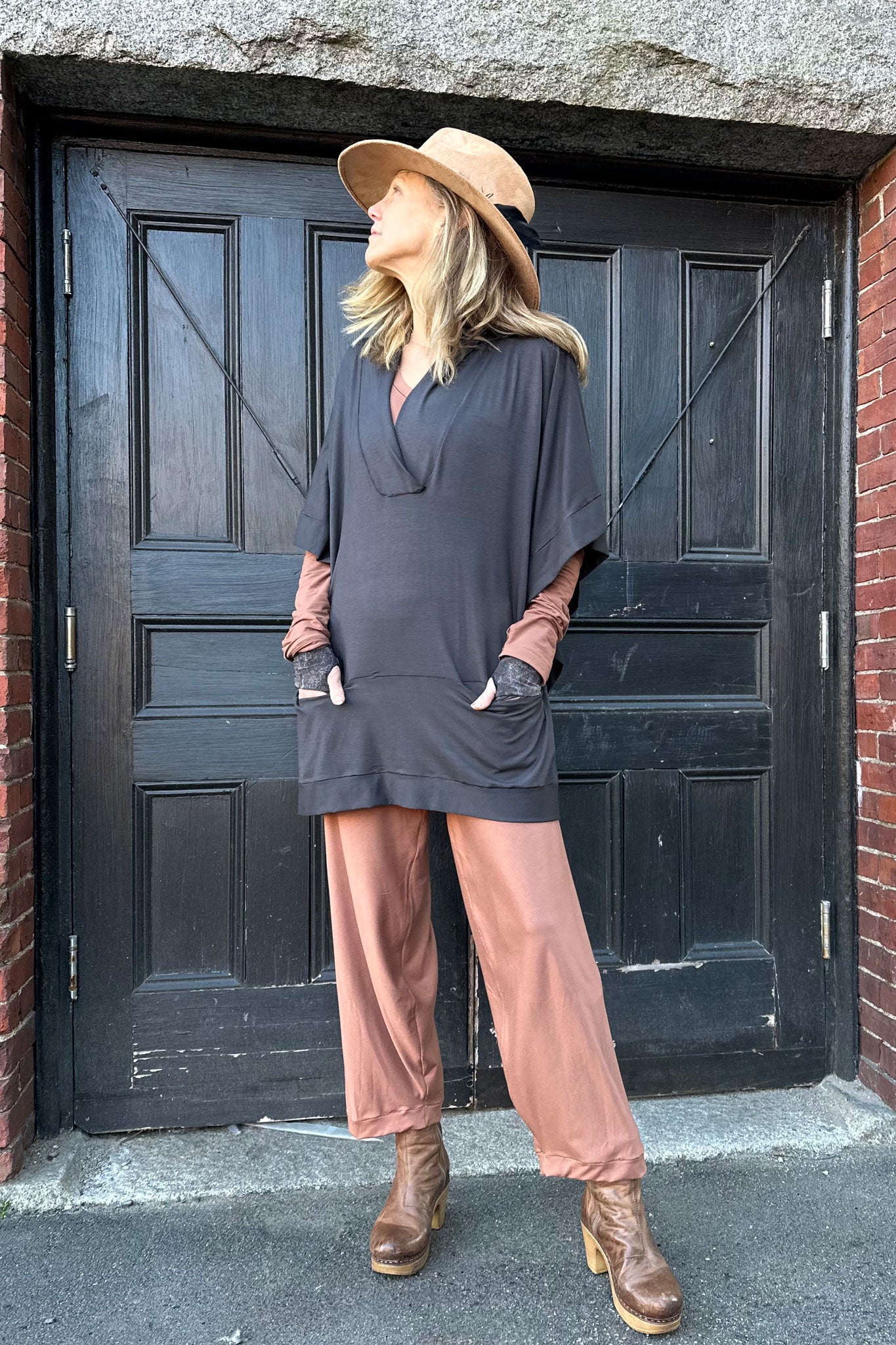 cedar bloom with dusk frida