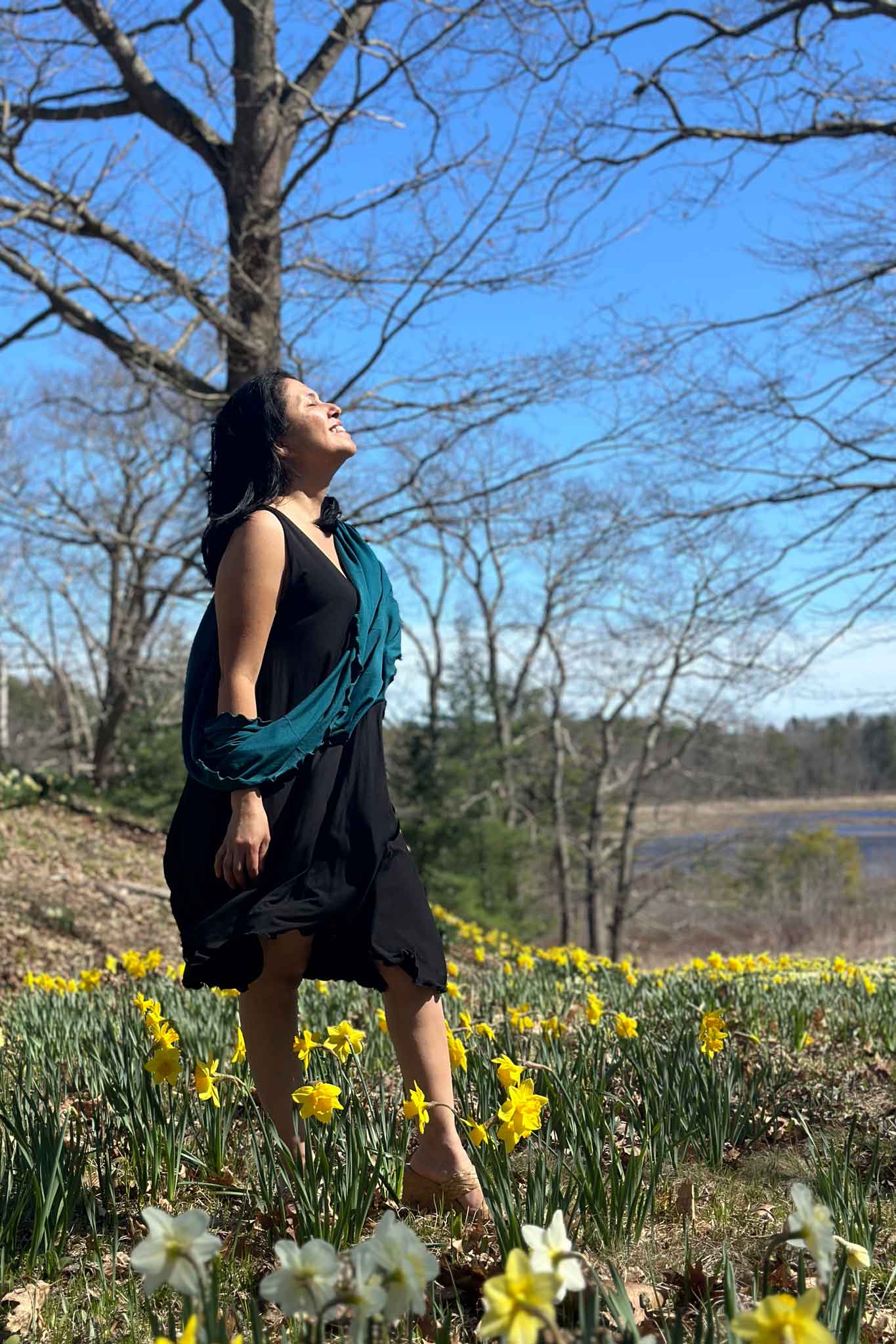 angelrox® dixie dress in tissue black and loop in tissue cove