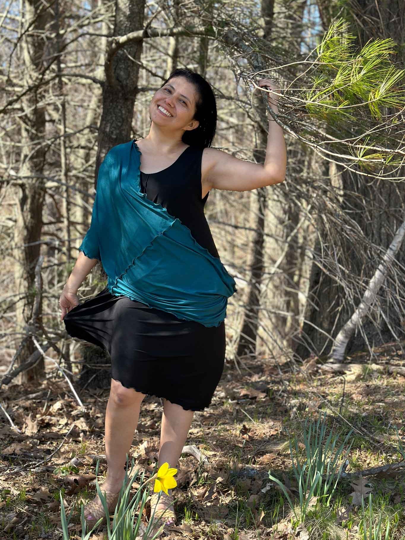 angelrox® dixie dress in tissue black and loop in tissue cove