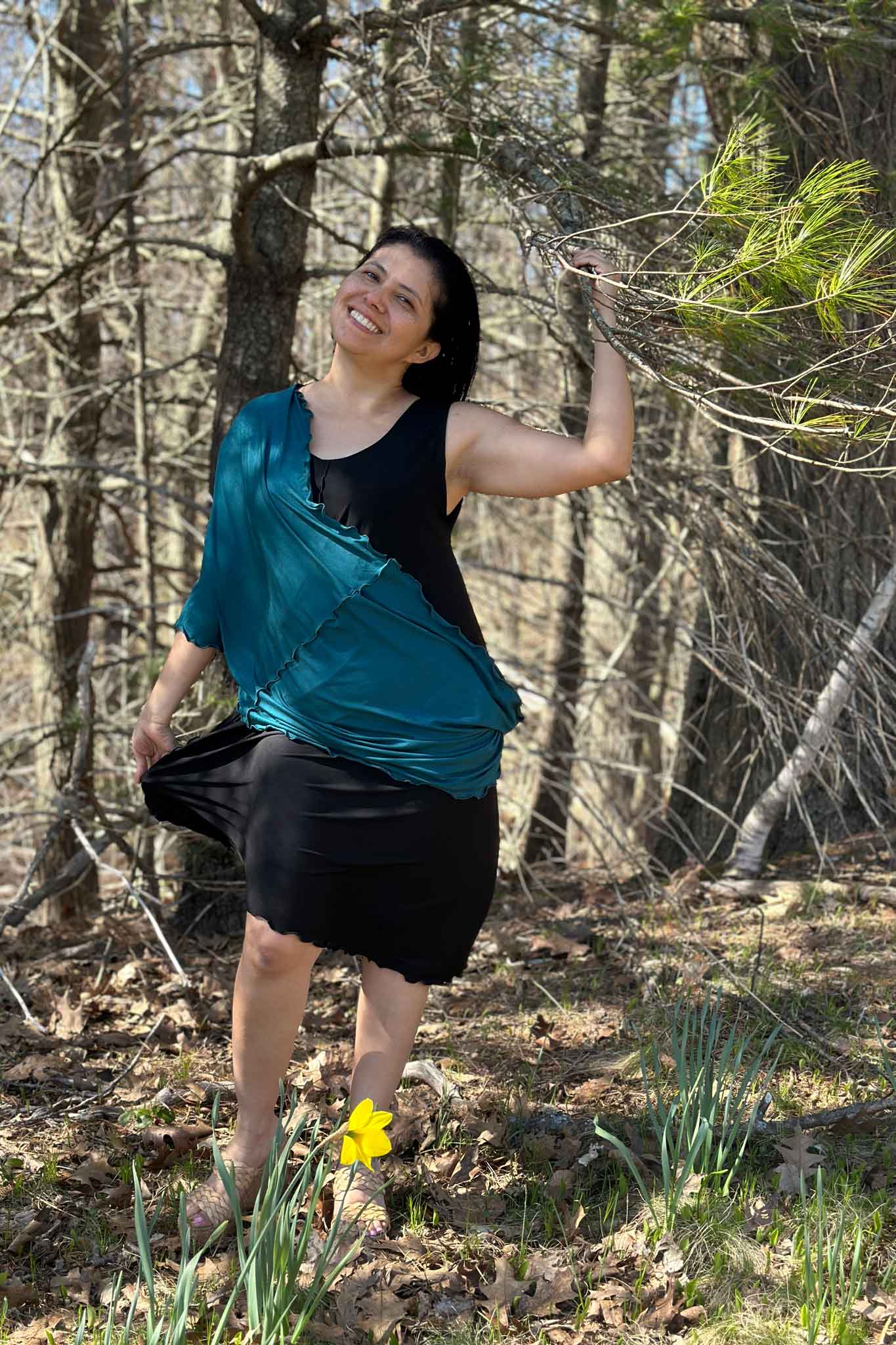 angelrox® dixie dress in tissue black and loop in tissue cove