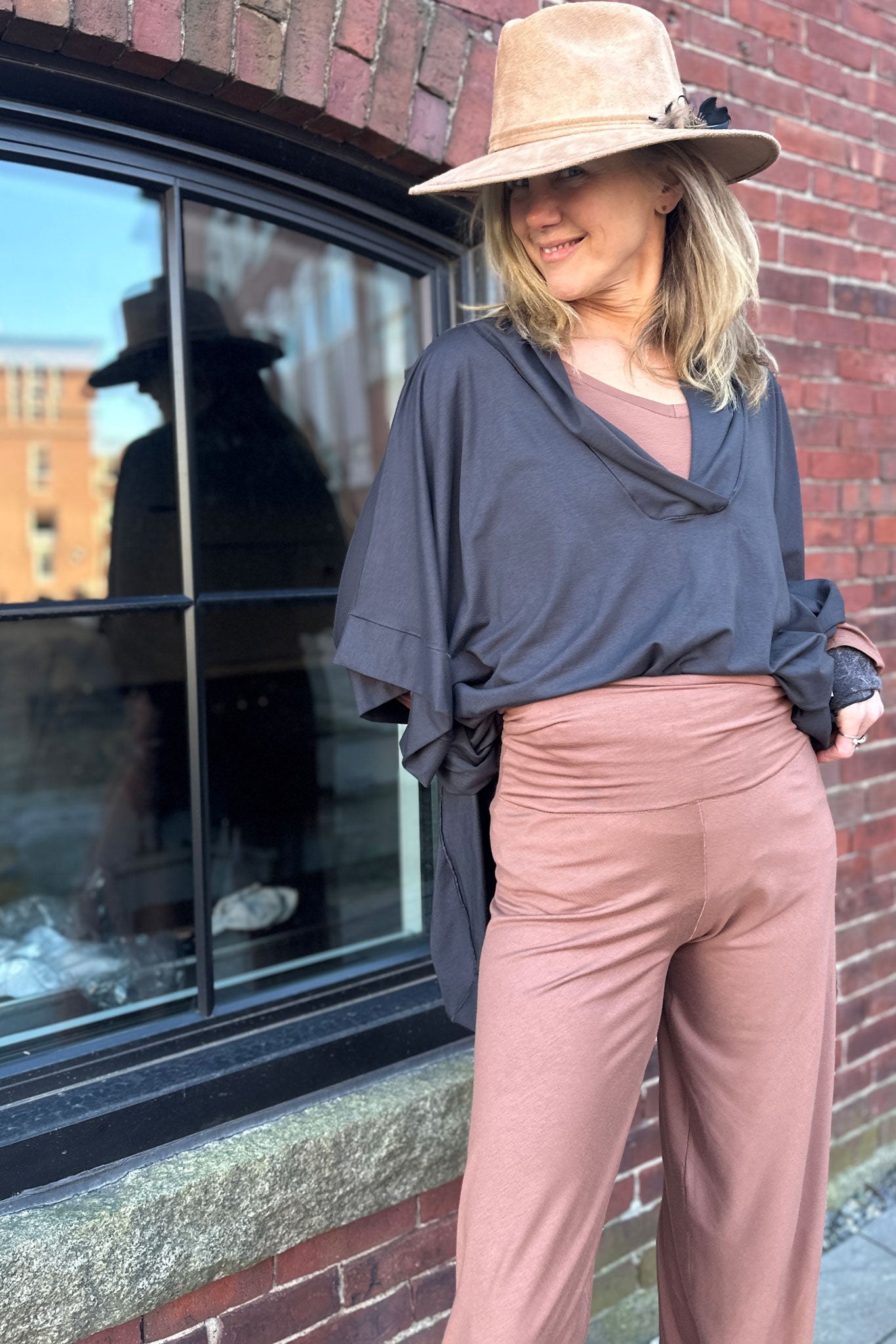 frida in dusk bamboo over cedar vneck and cedar bloom pant