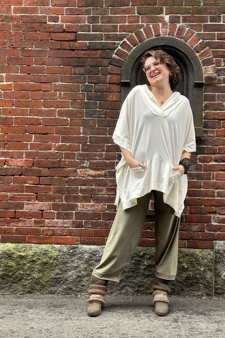 suger® bloom pant in sage with frida top in milk