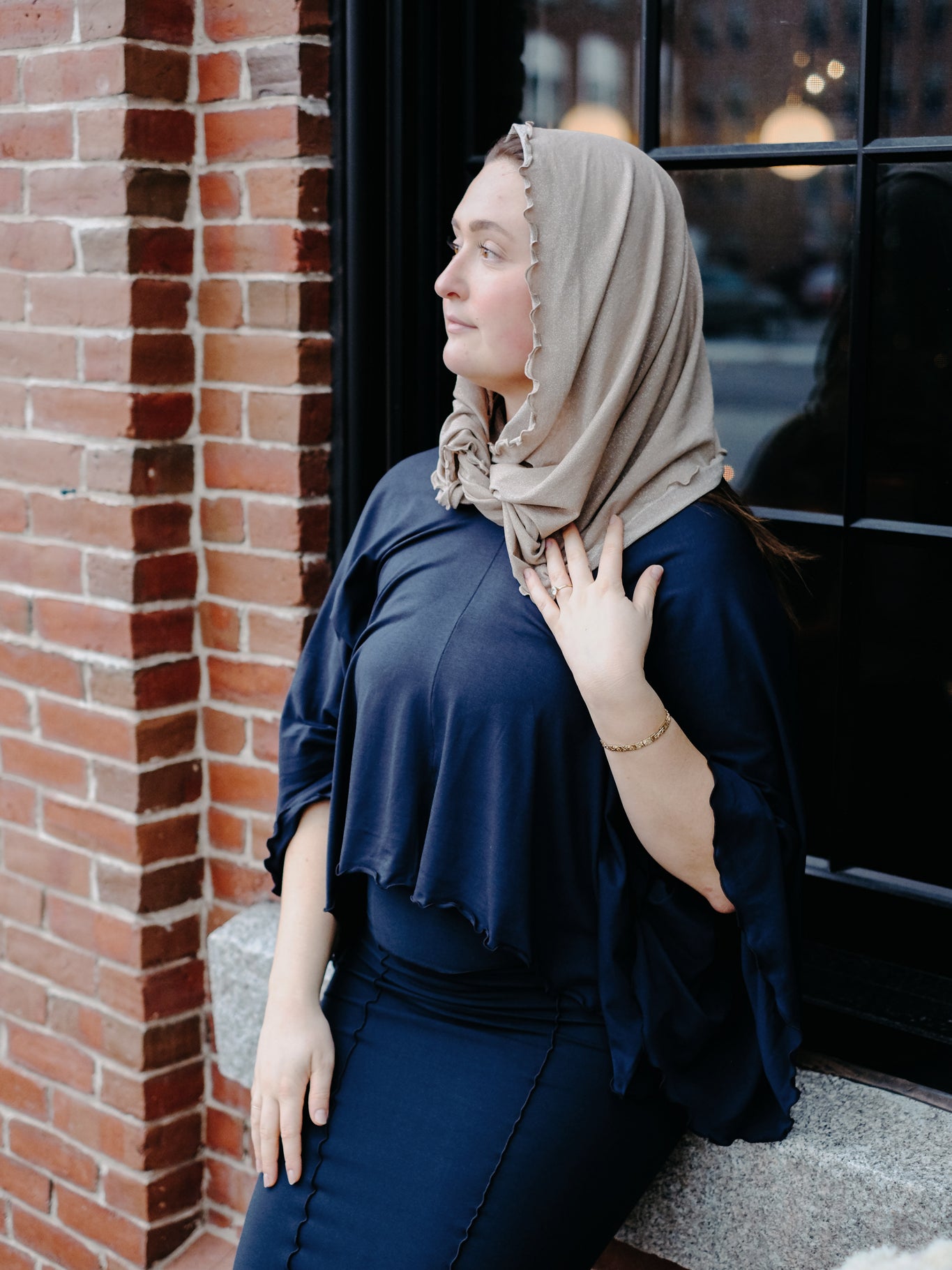 tissue navy lil fox with navy pencil skirt with champagne loop