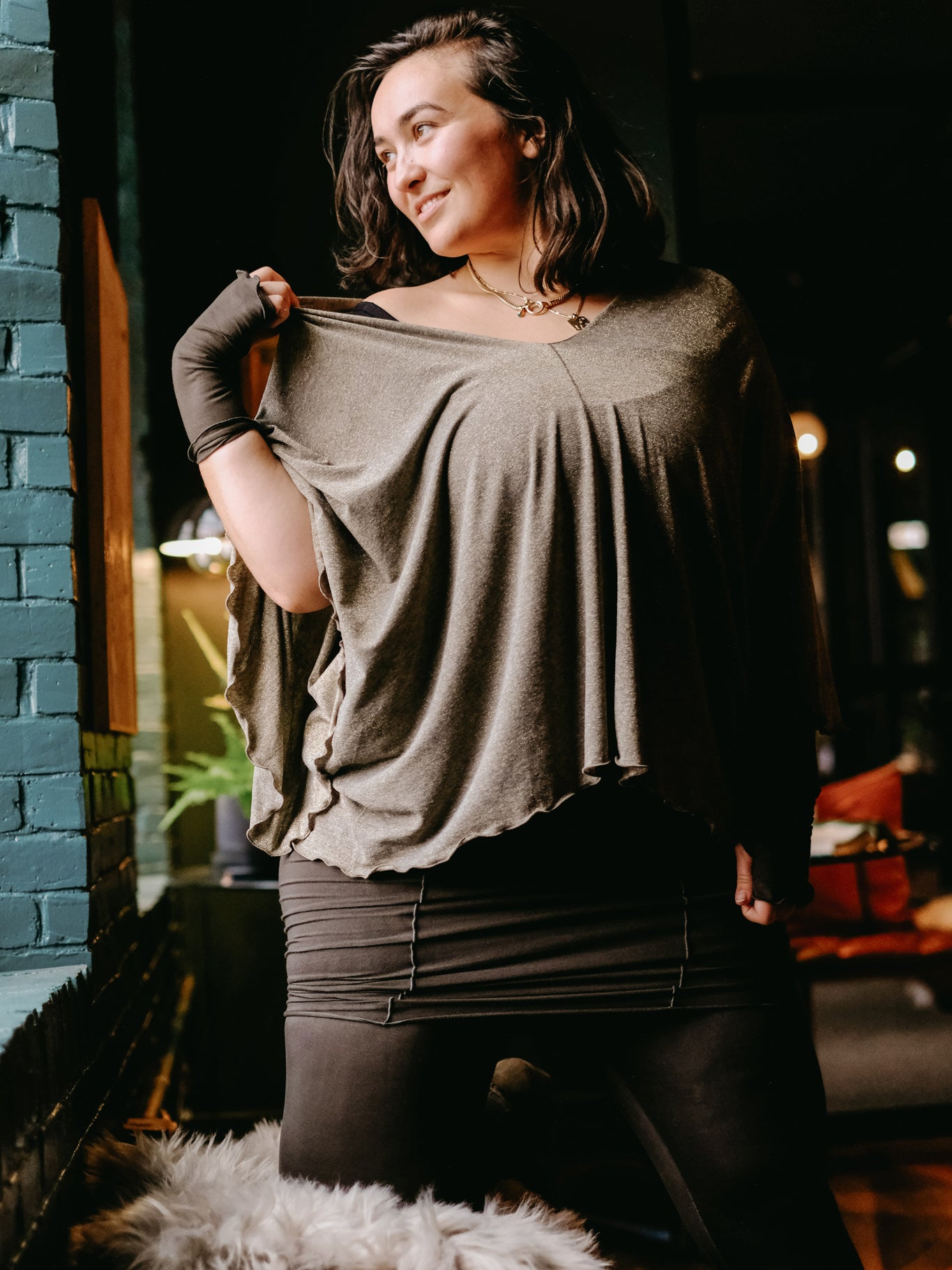 gold shimmer lil fox with fir pencil, aria, and base