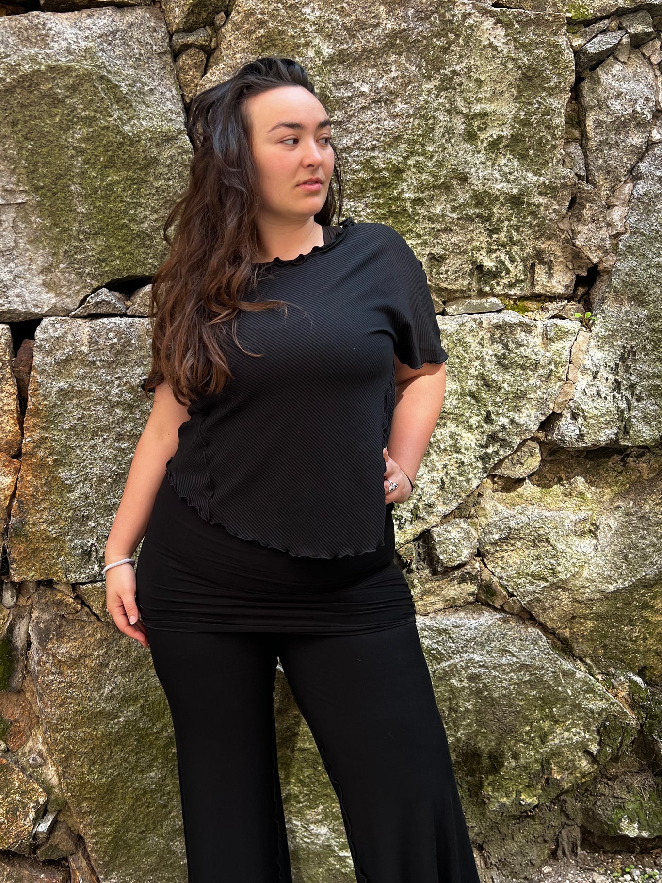 angelrox® sweet t in subtle black