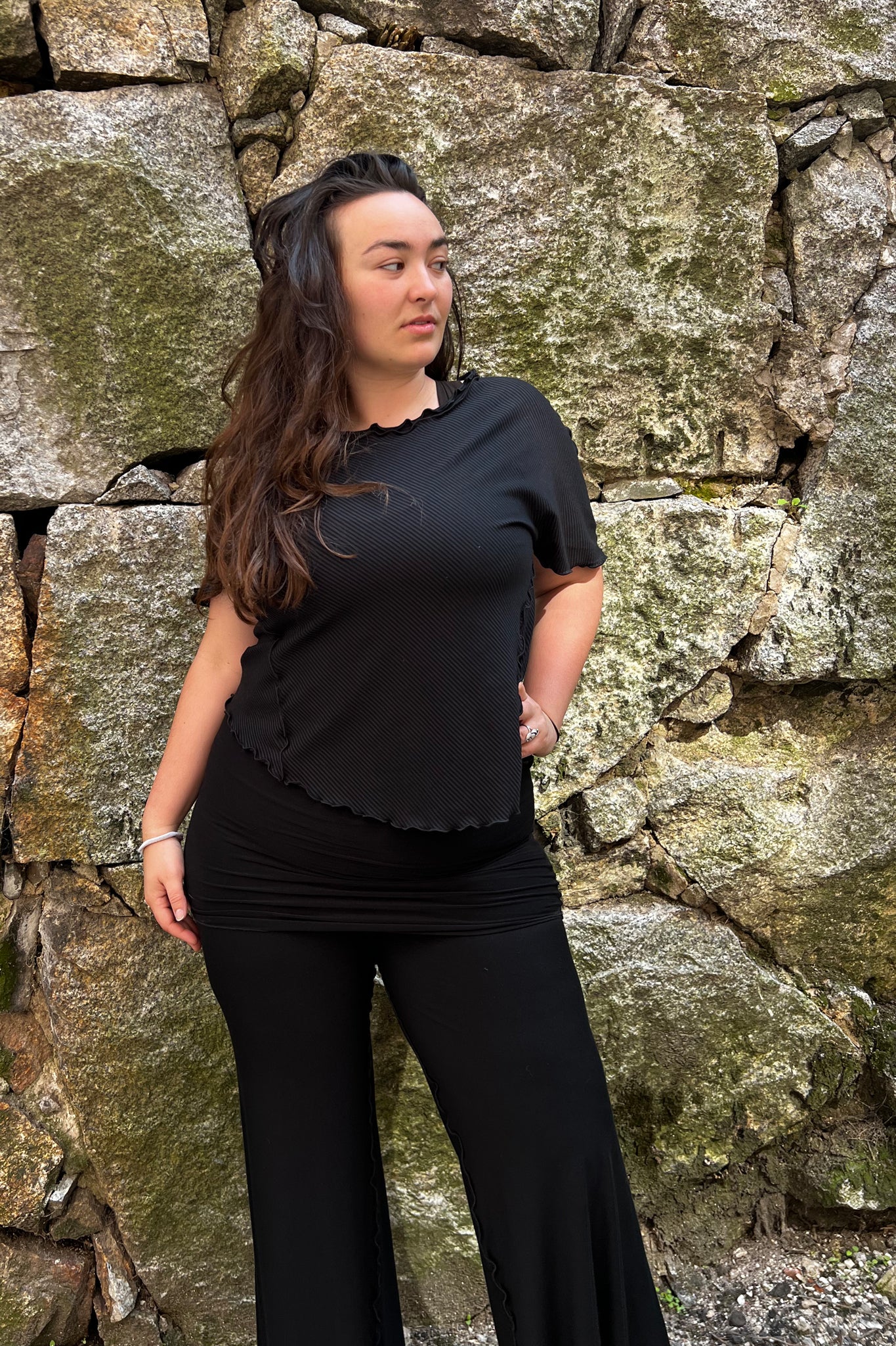 angelrox® sweet t in subtle black