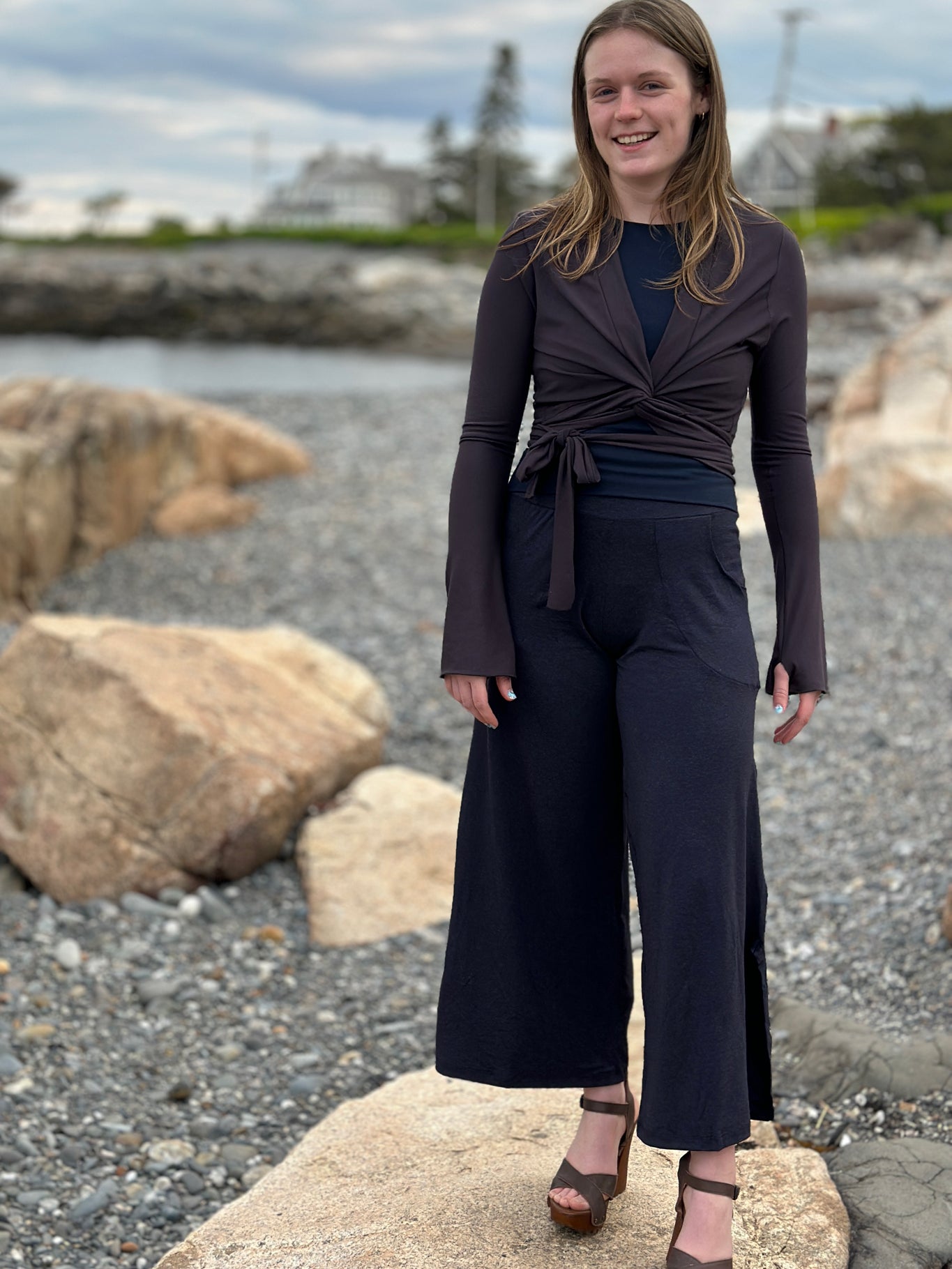 suger® rappa jacket in carbon paired with navy hug + midnight harlow