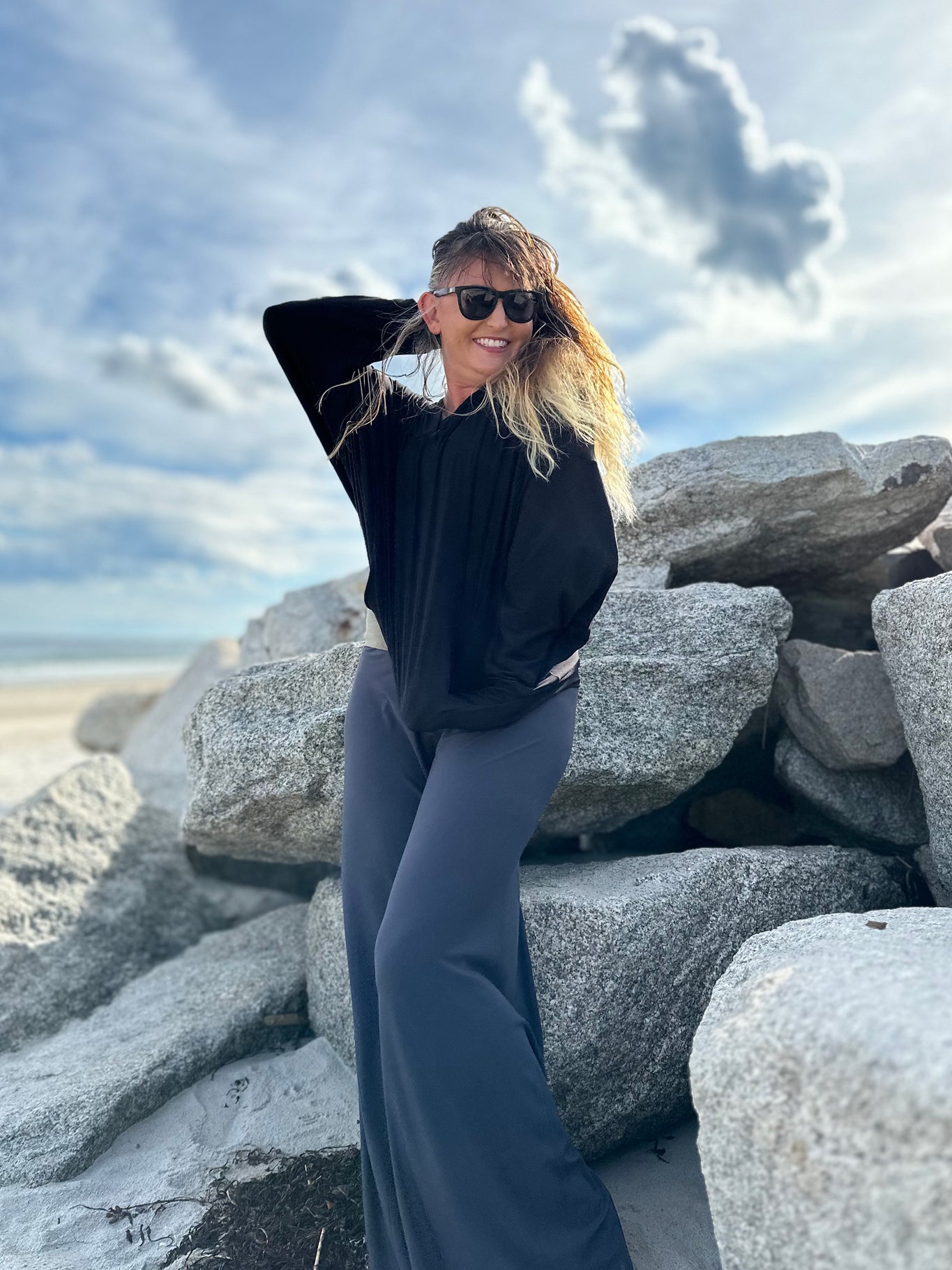 palazzo pants in tissue carbon with beachcomber in tissue black