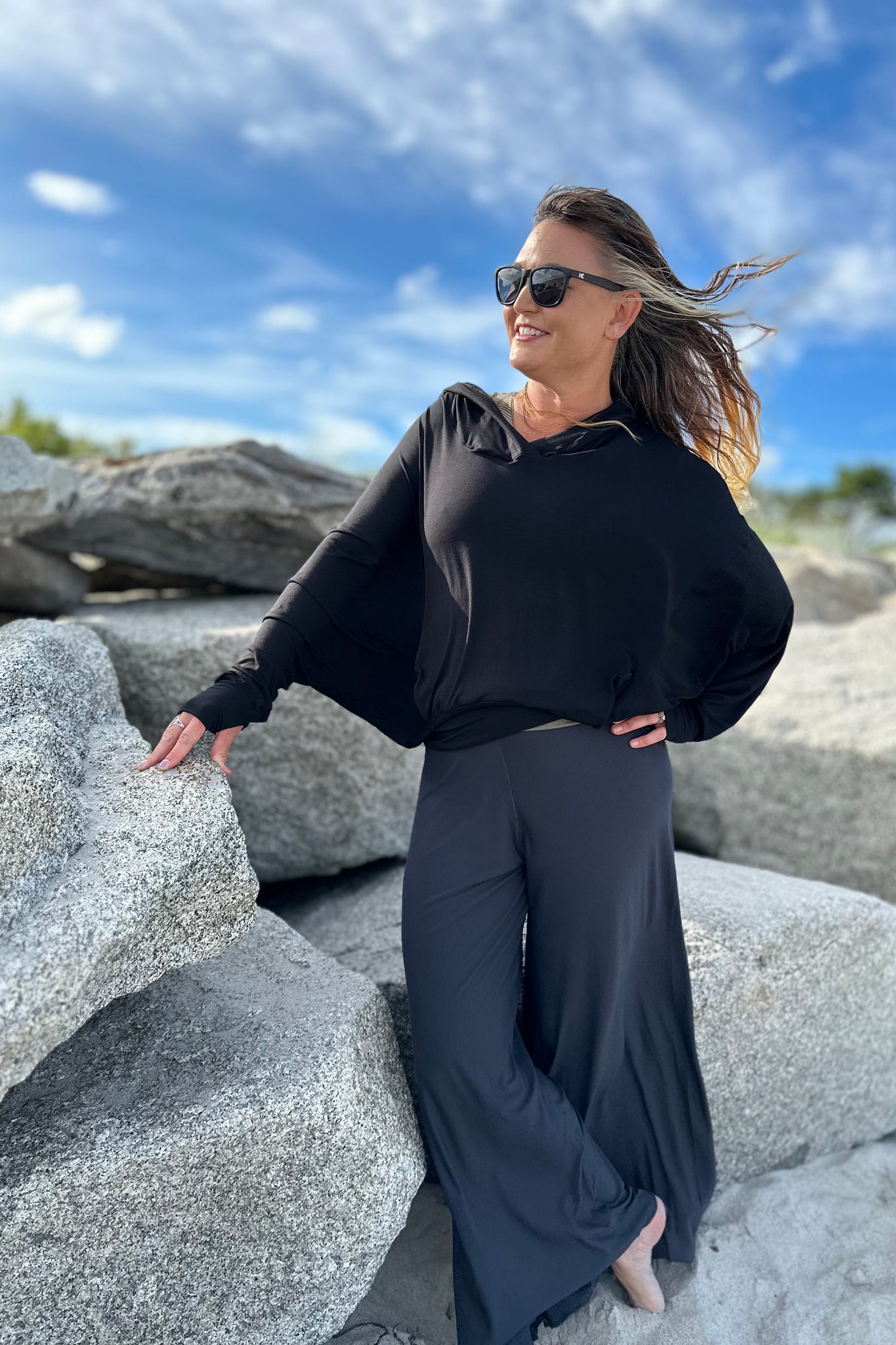 suger® beachcomber in tissue black with palazzo pants in tissue carbon